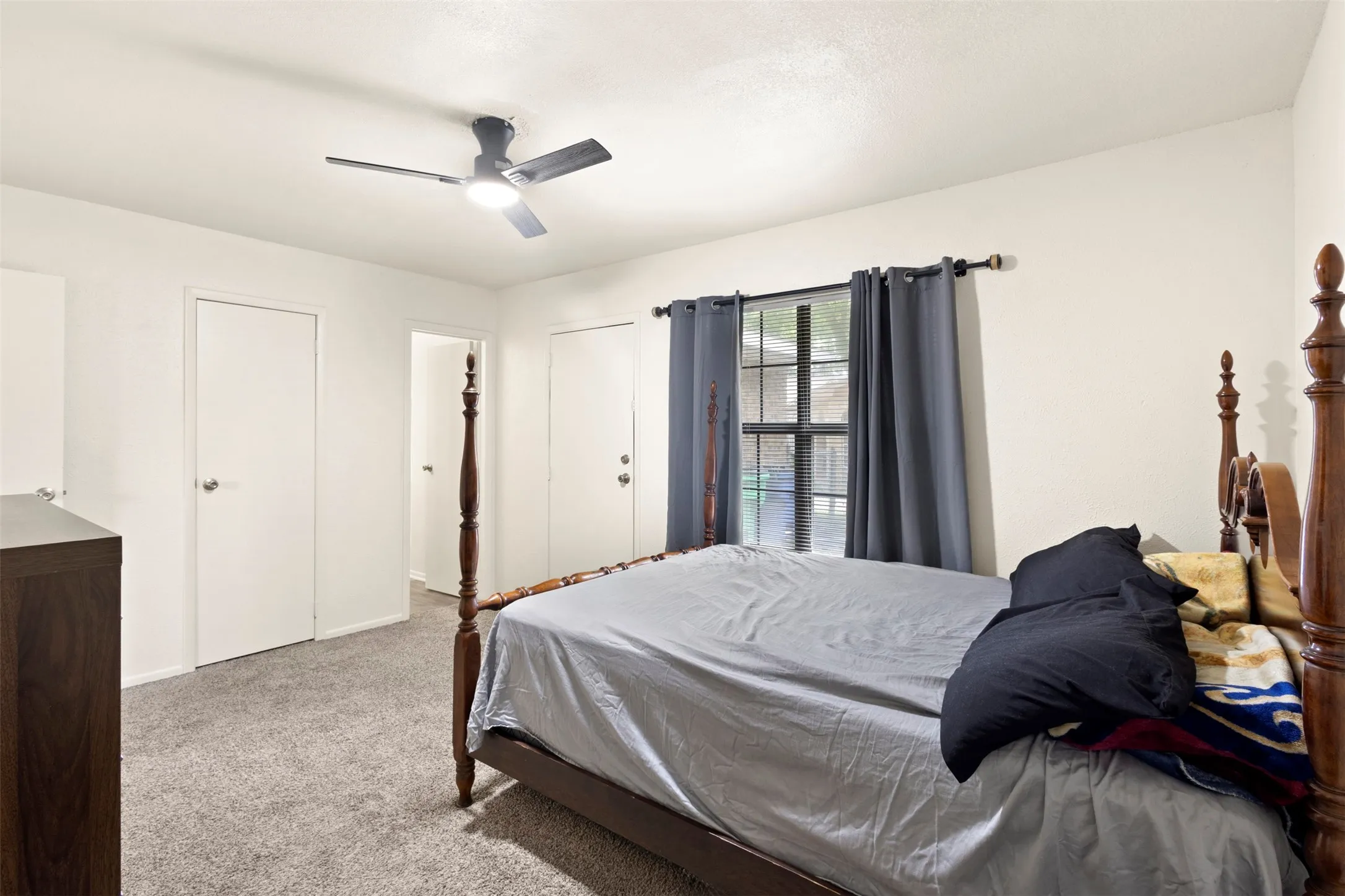 Single Family Residence For Sale in Ellis County , 111 Alamo Street, Waxahachie, Texas 75165, 3 Bedroom, 2 Bathroom, Garage spaces, 1,025 Sqft, built in 1978, mls#21299378, Real Estate Agent in Waxahachie, Homes For Sale in Ellis county, Homes For Sale in Waxahachie, Realtor in Waxahachie Texas, Real Estate Brokerage Independent Realty Texas, Luminita Cordes Realtor