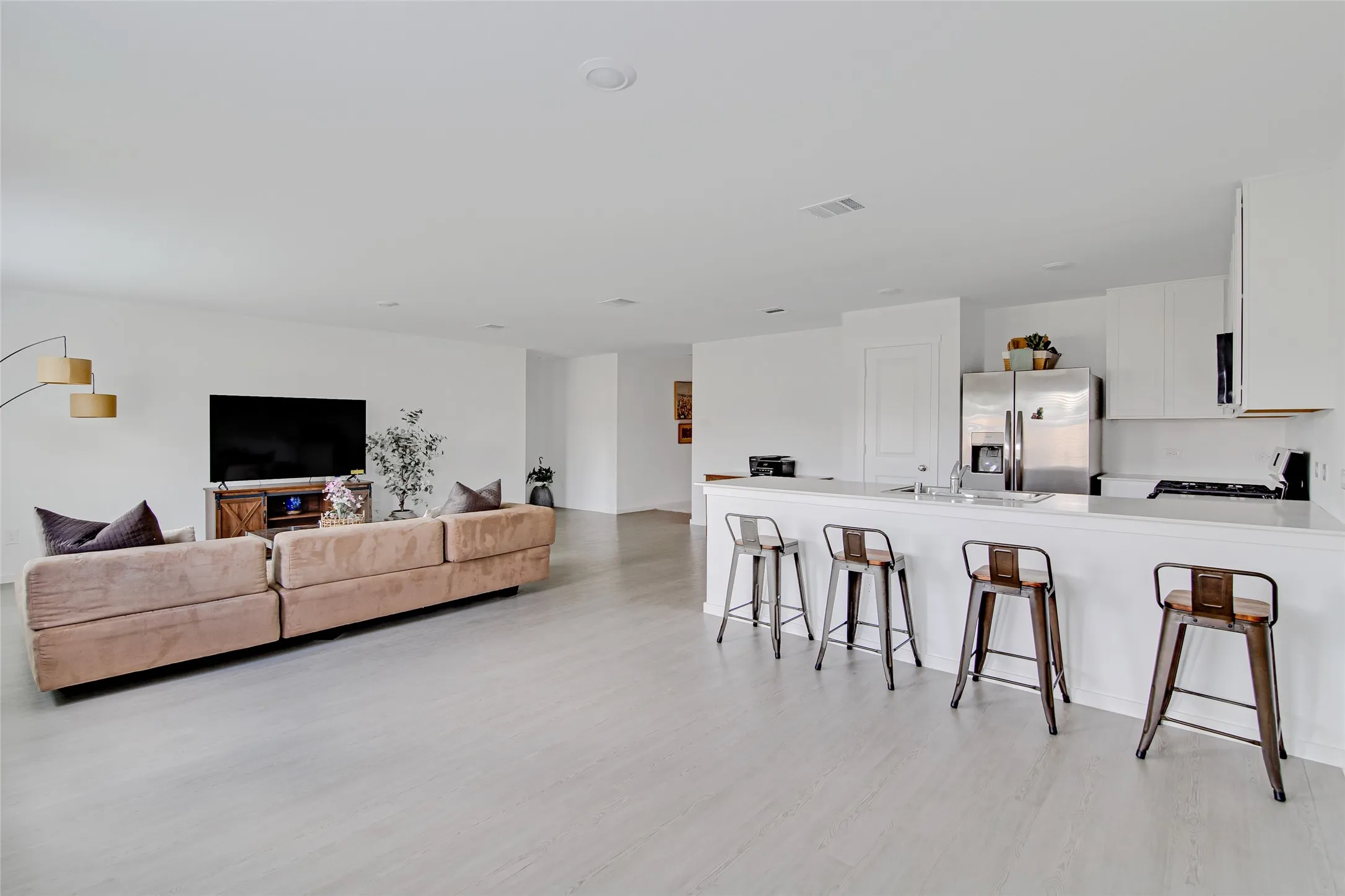 Single Family Residence For Sale in Tarrant County , 1300 Little Flock Drive, Fort Worth, Texas 76036, 4 Bedroom, 2 Bathroom, 2 Garage spaces, 1,867 Sqft, built in 2026, mls#21297216, Real Estate Agent in Fort Worth, Homes For Sale in Tarrant county, Homes For Sale in Fort Worth, Realtor in Fort Worth Texas, Real Estate Brokerage Independent Realty Texas, Luminita Cordes Realtor