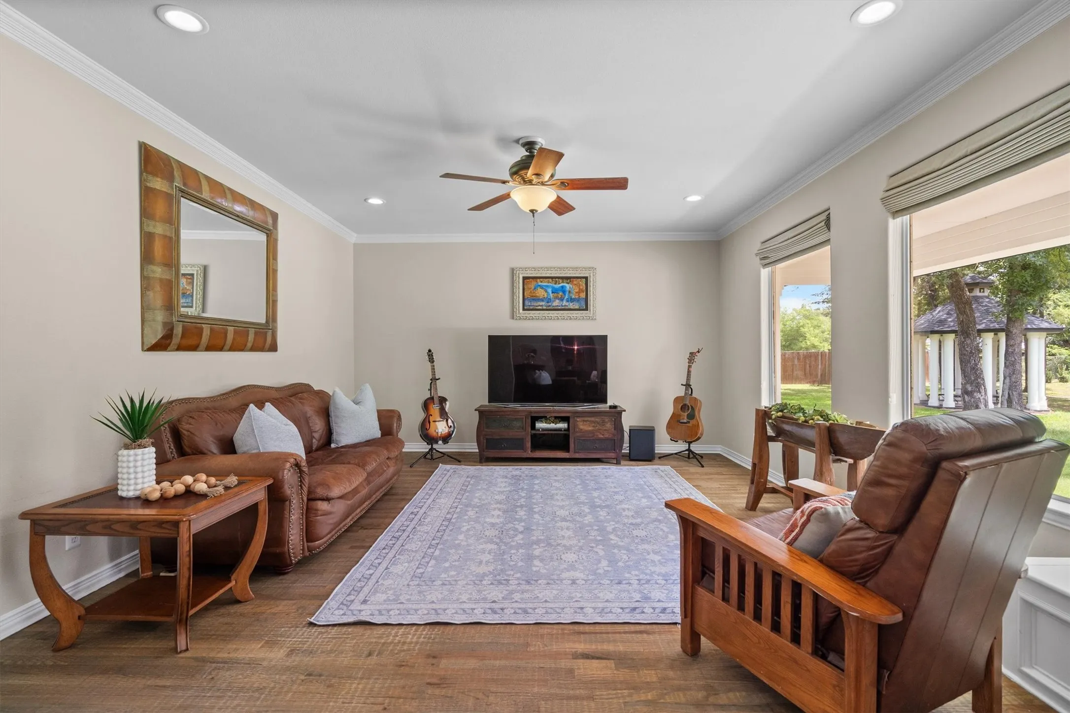 Single Family Residence For Sale in Denton County , 980 Ranch Road, Copper Canyon, Texas 76226, 5 Bedroom, 5 Bathroom, 2 Garage spaces, 5,976 Sqft, built in 1995, mls#21294586, Real Estate Agent in Copper Canyon, Homes For Sale in Denton county, Homes For Sale in Copper Canyon, Realtor in Copper Canyon Texas, Real Estate Brokerage Independent Realty Texas, Luminita Cordes Realtor