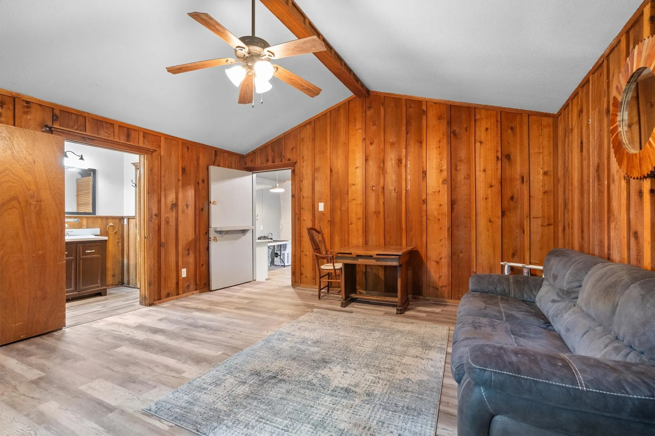 Single Family Residence For Sale in Denton County , 980 Ranch Road, Copper Canyon, Texas 76226, 5 Bedroom, 5 Bathroom, 2 Garage spaces, 5,976 Sqft, built in 1995, mls#21294586, Real Estate Agent in Copper Canyon, Homes For Sale in Denton county, Homes For Sale in Copper Canyon, Realtor in Copper Canyon Texas, Real Estate Brokerage Independent Realty Texas, Luminita Cordes Realtor