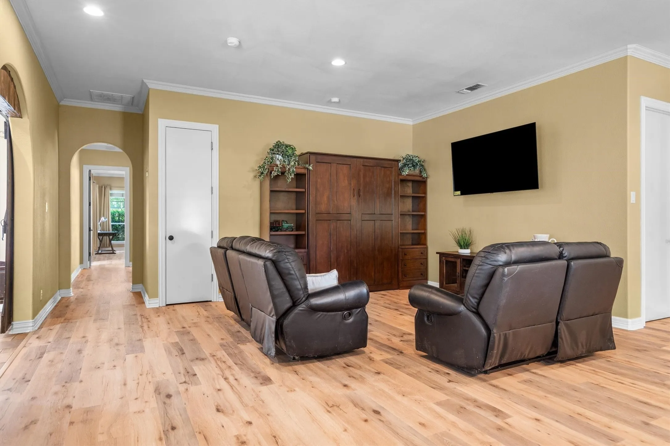 Single Family Residence For Sale in Denton County , 980 Ranch Road, Copper Canyon, Texas 76226, 5 Bedroom, 5 Bathroom, 2 Garage spaces, 5,976 Sqft, built in 1995, mls#21294586, Real Estate Agent in Copper Canyon, Homes For Sale in Denton county, Homes For Sale in Copper Canyon, Realtor in Copper Canyon Texas, Real Estate Brokerage Independent Realty Texas, Luminita Cordes Realtor