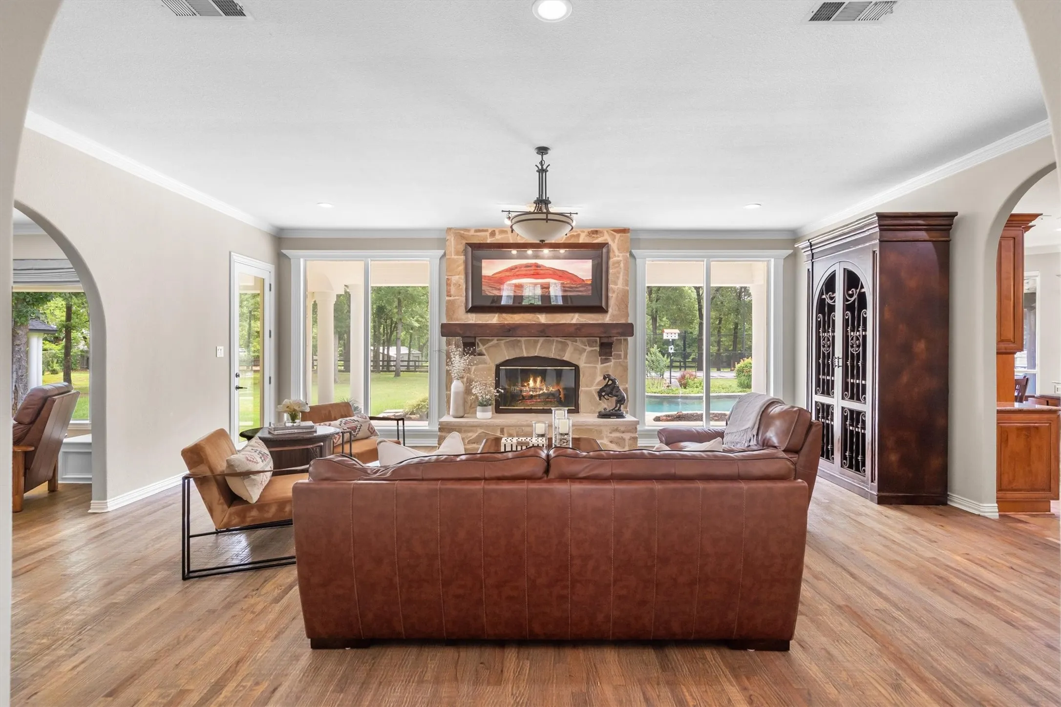 Single Family Residence For Sale in Denton County , 980 Ranch Road, Copper Canyon, Texas 76226, 5 Bedroom, 5 Bathroom, 2 Garage spaces, 5,976 Sqft, built in 1995, mls#21294586, Real Estate Agent in Copper Canyon, Homes For Sale in Denton county, Homes For Sale in Copper Canyon, Realtor in Copper Canyon Texas, Real Estate Brokerage Independent Realty Texas, Luminita Cordes Realtor
