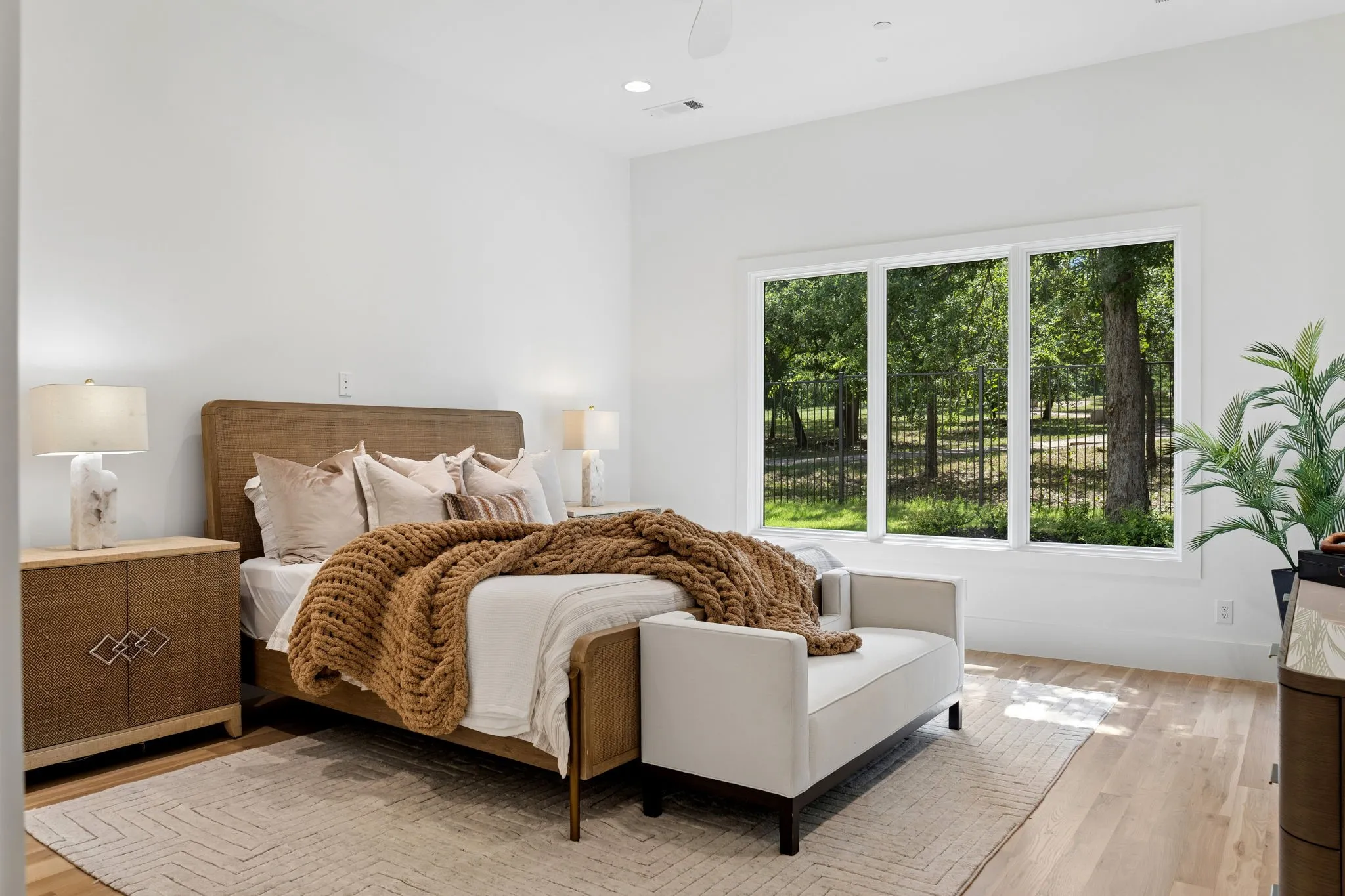 Single Family Residence For Sale in Tarrant County , 225 Metairie Lane, Southlake, Texas 76092, 5 Bedroom, 6 Bathroom, 3 Garage spaces, 5,333 Sqft, built in 2026, mls#21293586, Real Estate Agent in Southlake, Homes For Sale in Tarrant county, Homes For Sale in Southlake, Realtor in Southlake Texas, Real Estate Brokerage Independent Realty Texas, Luminita Cordes Realtor
