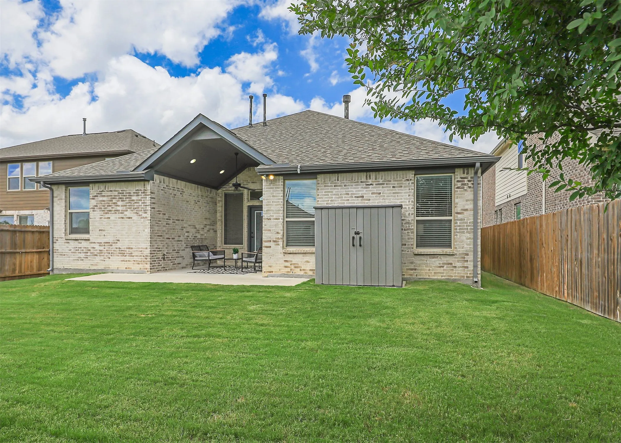 Single Family Residence For Sale in Collin County , 1204 Fargo Drive, Mc Kinney, Texas 75071, 4 Bedroom, 3 Bathroom, 2 Garage spaces, 2,119 Sqft, built in 2020, mls#21295349, Real Estate Agent in Mc Kinney, Homes For Sale in Collin county, Homes For Sale in Mc Kinney, Realtor in Mc Kinney Texas, Real Estate Brokerage Independent Realty Texas, Luminita Cordes Realtor
