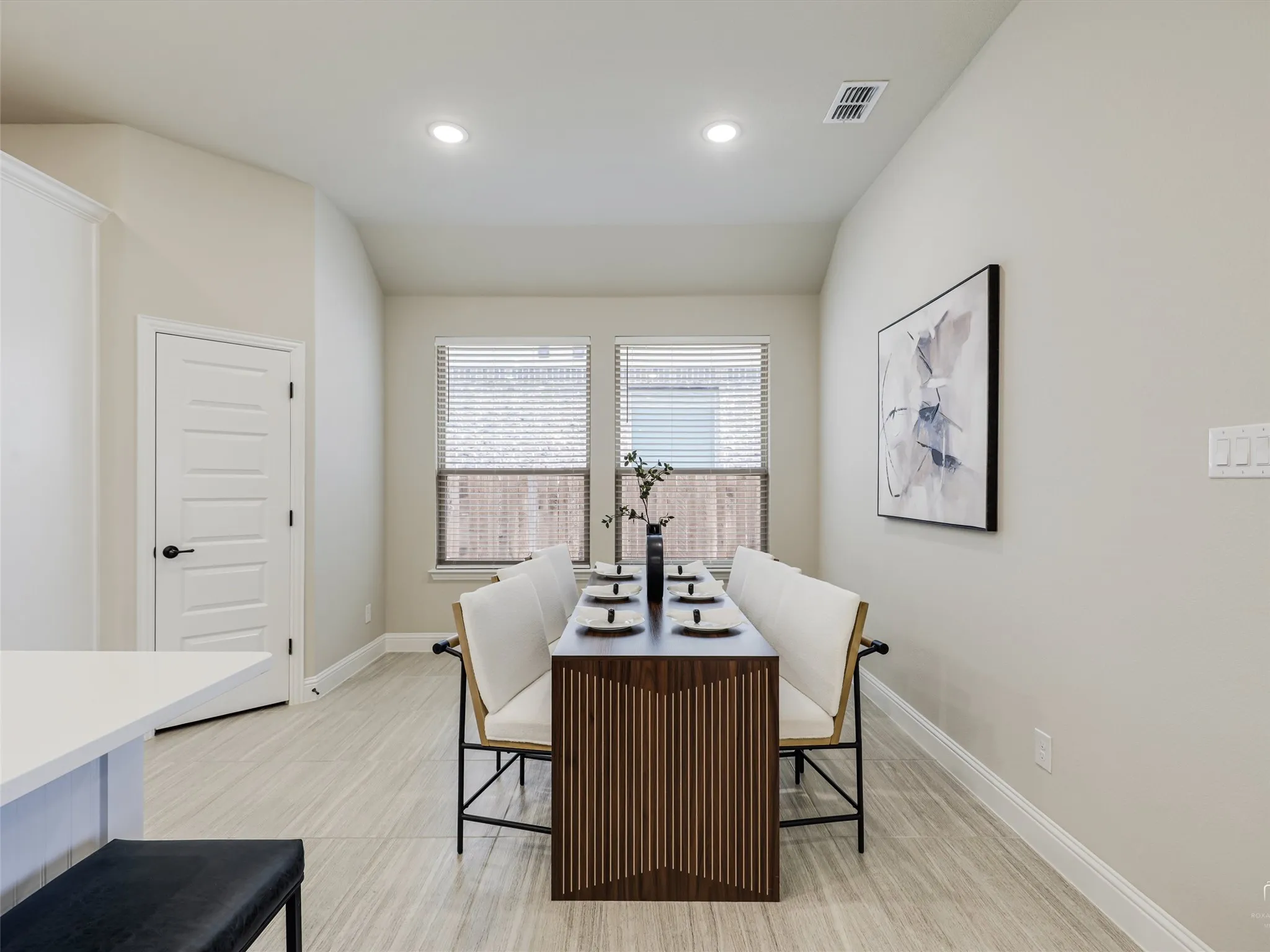 Single Family Residence For Sale in Collin County , 1204 Fargo Drive, Mc Kinney, Texas 75071, 4 Bedroom, 3 Bathroom, 2 Garage spaces, 2,119 Sqft, built in 2020, mls#21295349, Real Estate Agent in Mc Kinney, Homes For Sale in Collin county, Homes For Sale in Mc Kinney, Realtor in Mc Kinney Texas, Real Estate Brokerage Independent Realty Texas, Luminita Cordes Realtor