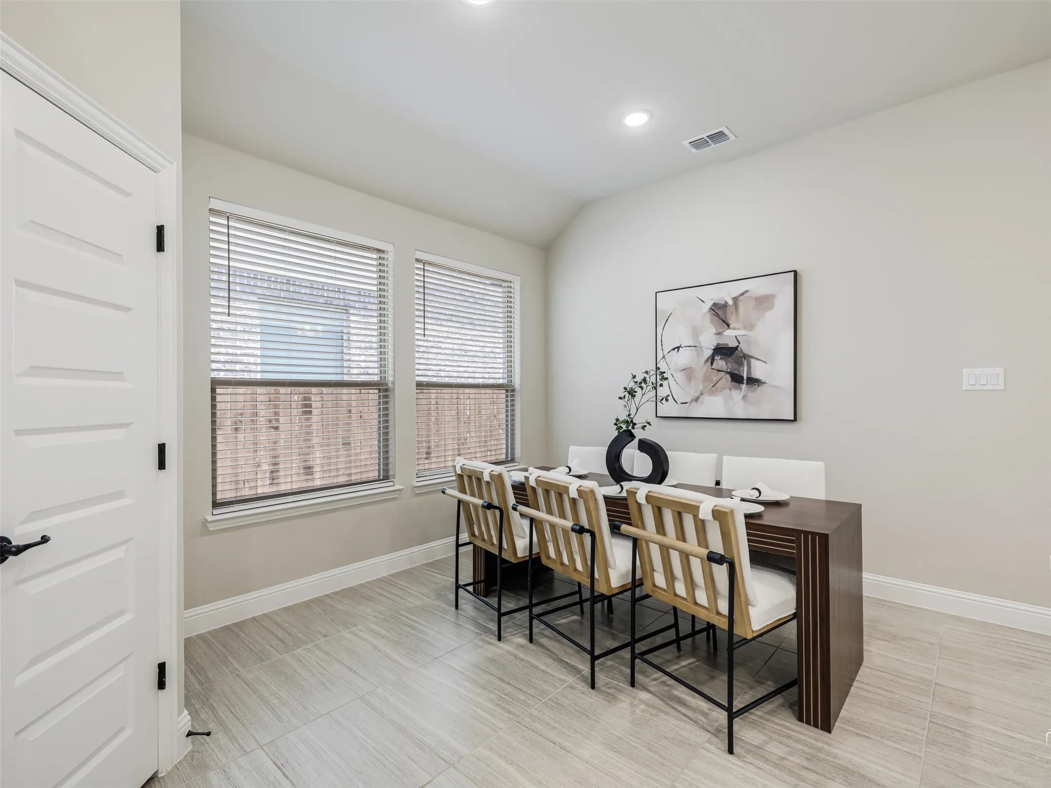 Single Family Residence For Sale in Collin County , 1204 Fargo Drive, Mc Kinney, Texas 75071, 4 Bedroom, 3 Bathroom, 2 Garage spaces, 2,119 Sqft, built in 2020, mls#21295349, Real Estate Agent in Mc Kinney, Homes For Sale in Collin county, Homes For Sale in Mc Kinney, Realtor in Mc Kinney Texas, Real Estate Brokerage Independent Realty Texas, Luminita Cordes Realtor