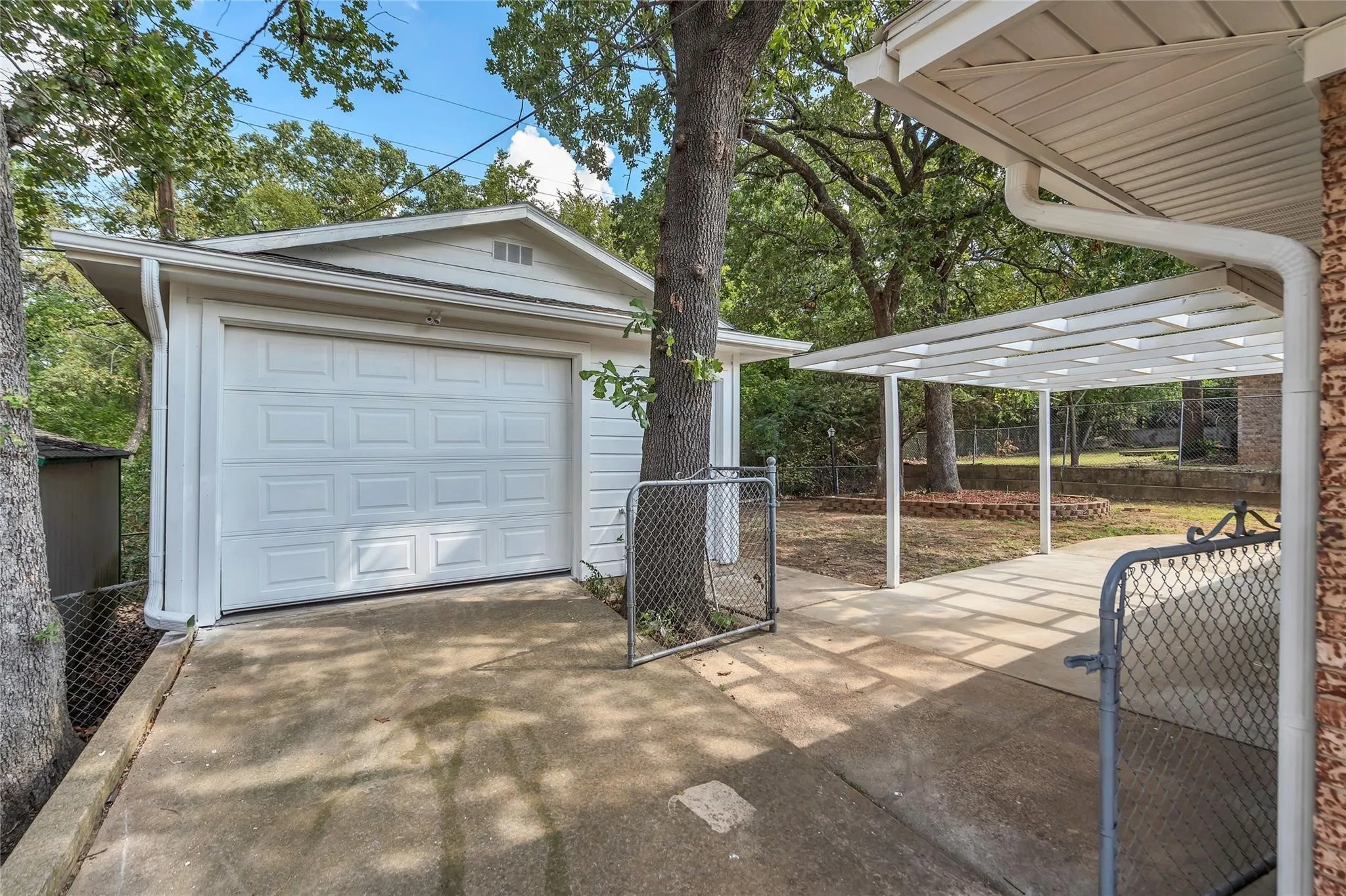 Detached Garage with Extra Parking