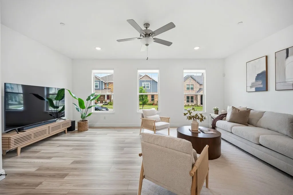 Townhouse For Sale in Dallas County , 2622 Settlers Place, Garland, Texas 75042, 3 Bedroom, 3 Bathroom, 2 Garage spaces, 1,972 Sqft, built in 2023, mls#21299011, Real Estate Agent in Garland, Homes For Sale in Dallas county, Homes For Sale in Garland, Realtor in Garland Texas, Real Estate Brokerage Independent Realty Texas, Luminita Cordes Realtor