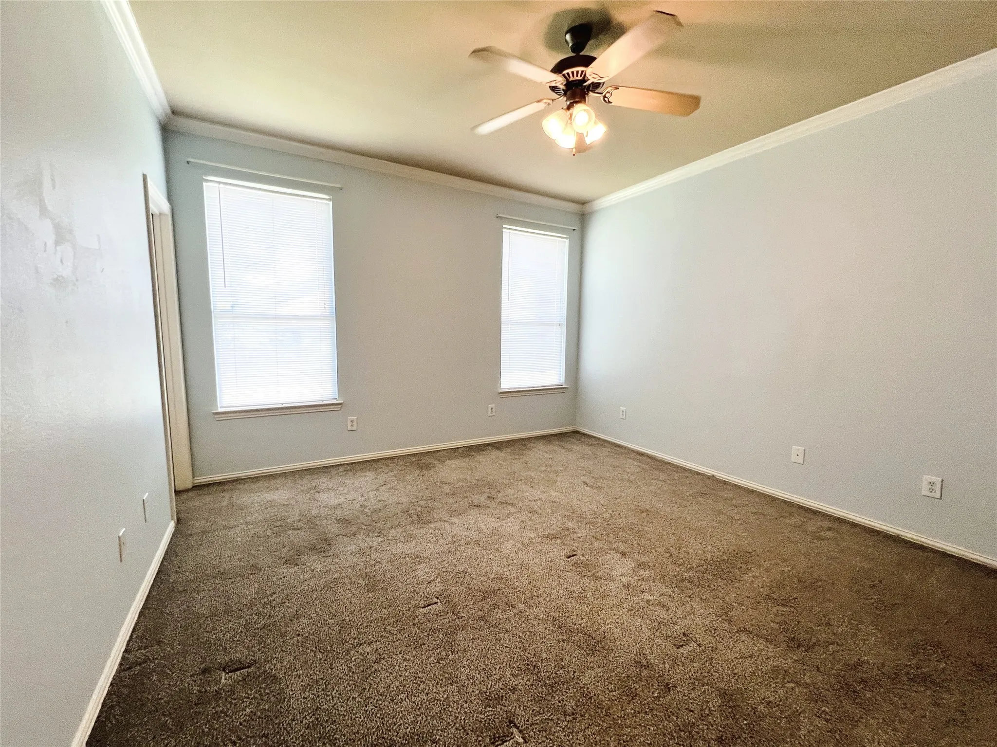 Single Family Residence For Rent in Tarrant County , 552 Kerry Street, Crowley, Texas 76036, 3 Bedroom, 2 Bathroom, 2 Garage spaces, 1,636 Sqft, built in 2005, mls#21299487, Real Estate Agent in Crowley, Homes For Rent in Tarrant county, Homes For Rent in Crowley, Realtor in Crowley Texas, Real Estate Brokerage Independent Realty Texas, Luminita Cordes Realtor