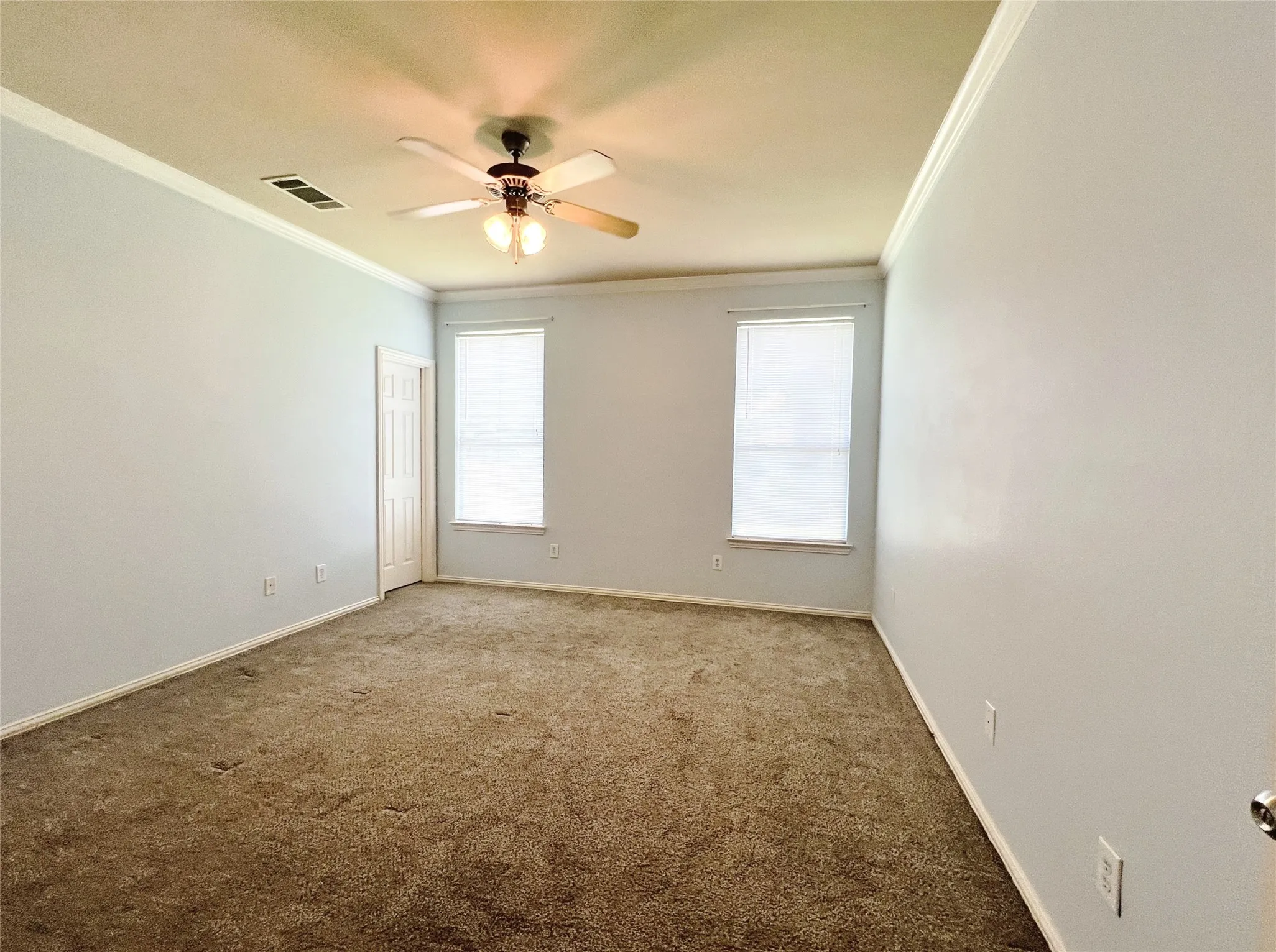 Single Family Residence For Rent in Tarrant County , 552 Kerry Street, Crowley, Texas 76036, 3 Bedroom, 2 Bathroom, 2 Garage spaces, 1,636 Sqft, built in 2005, mls#21299487, Real Estate Agent in Crowley, Homes For Rent in Tarrant county, Homes For Rent in Crowley, Realtor in Crowley Texas, Real Estate Brokerage Independent Realty Texas, Luminita Cordes Realtor