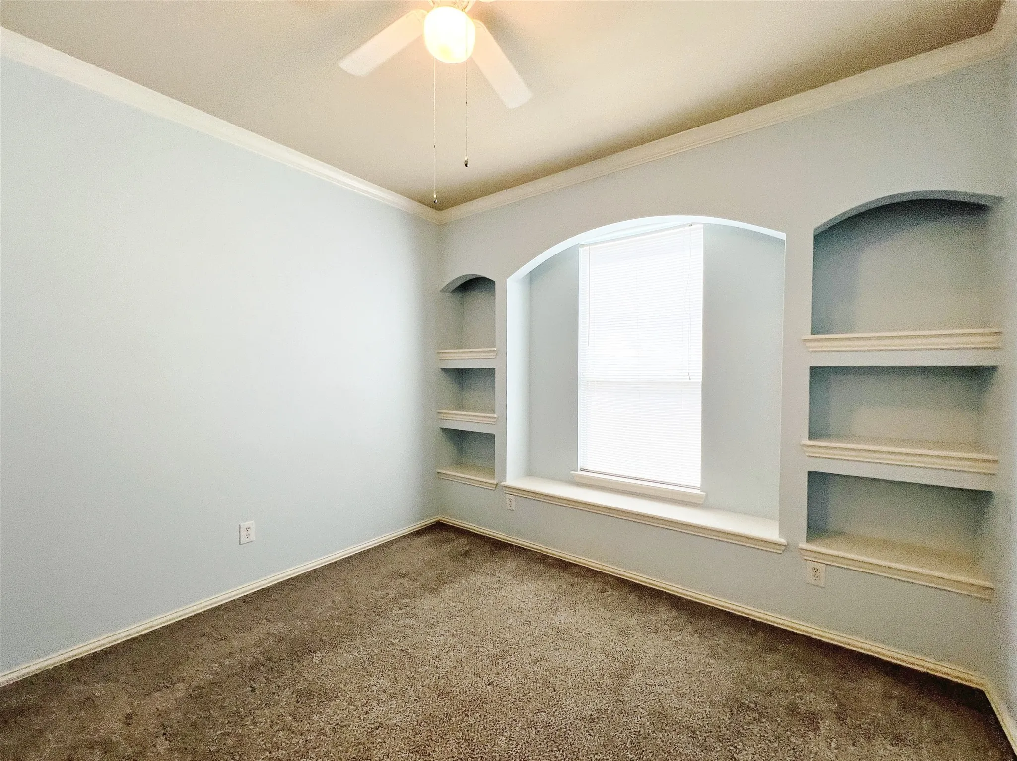 Single Family Residence For Rent in Tarrant County , 552 Kerry Street, Crowley, Texas 76036, 3 Bedroom, 2 Bathroom, 2 Garage spaces, 1,636 Sqft, built in 2005, mls#21299487, Real Estate Agent in Crowley, Homes For Rent in Tarrant county, Homes For Rent in Crowley, Realtor in Crowley Texas, Real Estate Brokerage Independent Realty Texas, Luminita Cordes Realtor