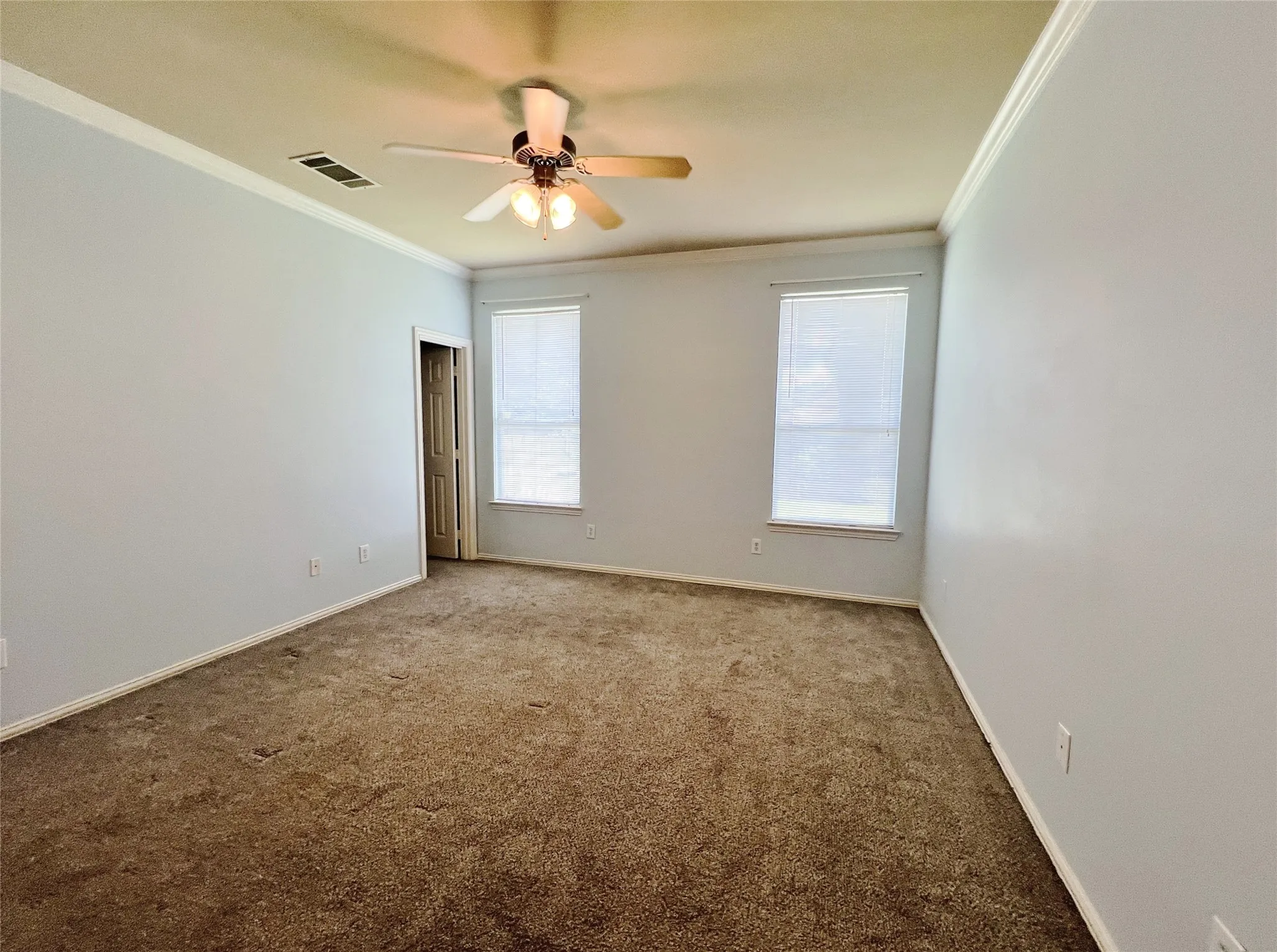 Single Family Residence For Rent in Tarrant County , 552 Kerry Street, Crowley, Texas 76036, 3 Bedroom, 2 Bathroom, 2 Garage spaces, 1,636 Sqft, built in 2005, mls#21299487, Real Estate Agent in Crowley, Homes For Rent in Tarrant county, Homes For Rent in Crowley, Realtor in Crowley Texas, Real Estate Brokerage Independent Realty Texas, Luminita Cordes Realtor