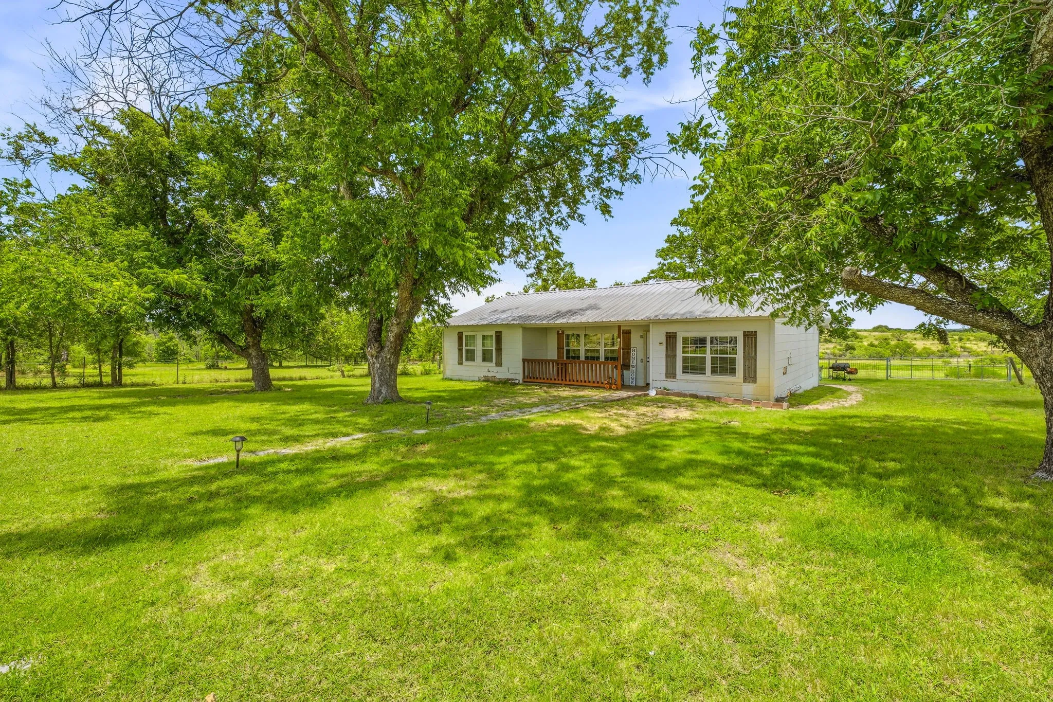 Single Family Residence For Sale in Comanche County , 5370 Highway 1702, Gustine, Texas 76455, 3 Bedroom, 1 Bathroom, Garage spaces, 1,518 Sqft, built in 1960, mls#21299047, Real Estate Agent in Gustine, Homes For Sale in Comanche county, Homes For Sale in Gustine, Realtor in Gustine Texas, Real Estate Brokerage Independent Realty Texas, Luminita Cordes Realtor