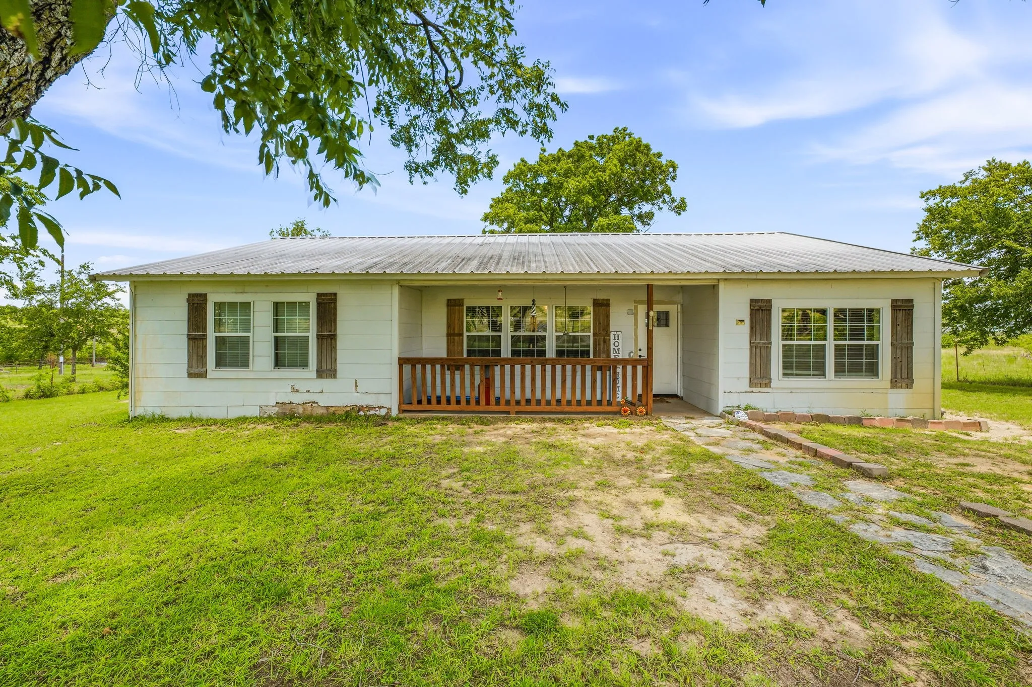 Single Family Residence For Sale in Comanche County , 5370 Highway 1702, Gustine, Texas 76455, 3 Bedroom, 1 Bathroom, Garage spaces, 1,518 Sqft, built in 1960, mls#21299047, Real Estate Agent in Gustine, Homes For Sale in Comanche county, Homes For Sale in Gustine, Realtor in Gustine Texas, Real Estate Brokerage Independent Realty Texas, Luminita Cordes Realtor