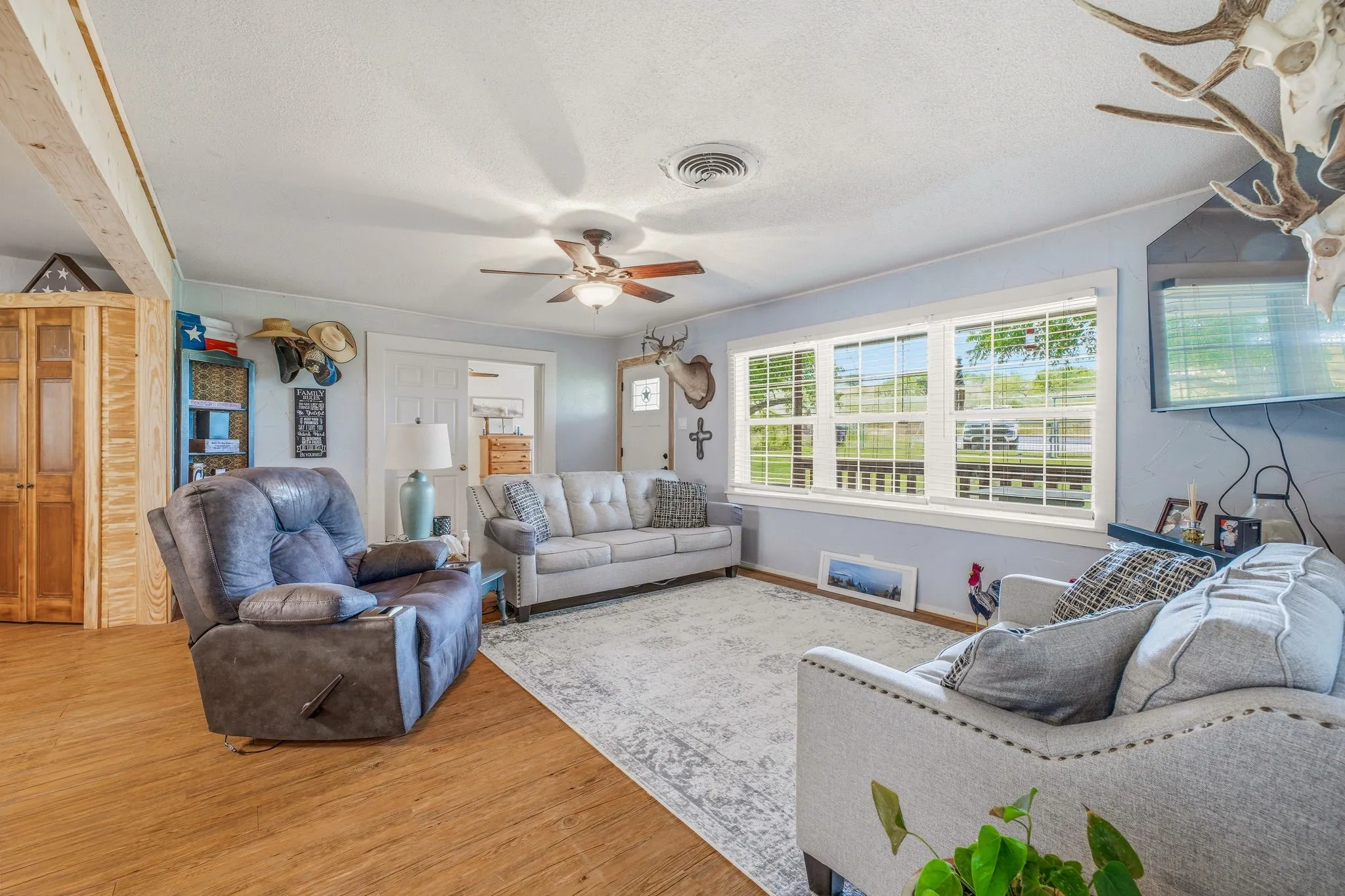 Single Family Residence For Sale in Comanche County , 5370 Highway 1702, Gustine, Texas 76455, 3 Bedroom, 1 Bathroom, Garage spaces, 1,518 Sqft, built in 1960, mls#21299047, Real Estate Agent in Gustine, Homes For Sale in Comanche county, Homes For Sale in Gustine, Realtor in Gustine Texas, Real Estate Brokerage Independent Realty Texas, Luminita Cordes Realtor