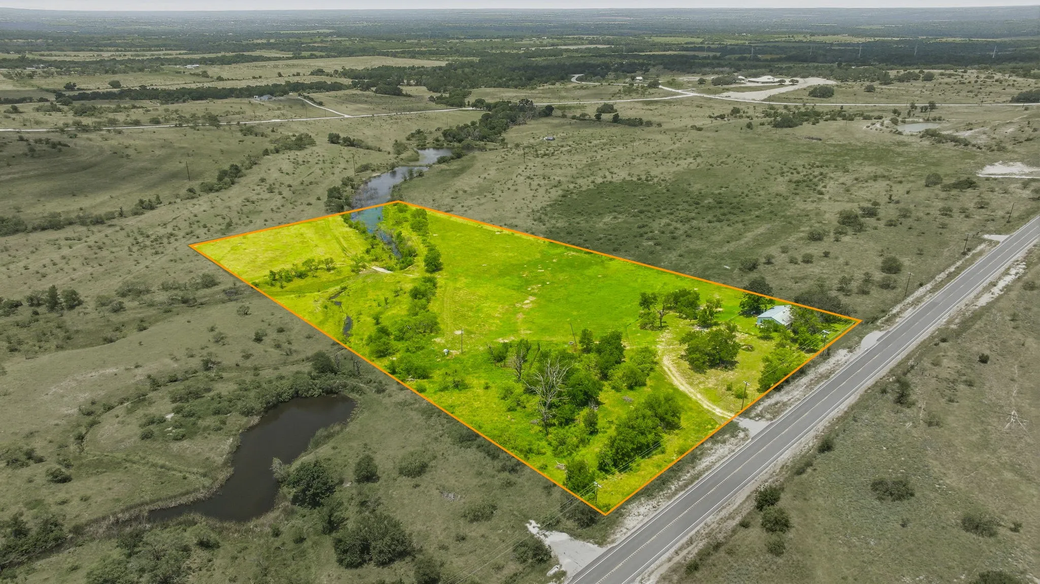 Single Family Residence For Sale in Comanche County , 5370 Highway 1702, Gustine, Texas 76455, 3 Bedroom, 1 Bathroom, Garage spaces, 1,518 Sqft, built in 1960, mls#21299047, Real Estate Agent in Gustine, Homes For Sale in Comanche county, Homes For Sale in Gustine, Realtor in Gustine Texas, Real Estate Brokerage Independent Realty Texas, Luminita Cordes Realtor