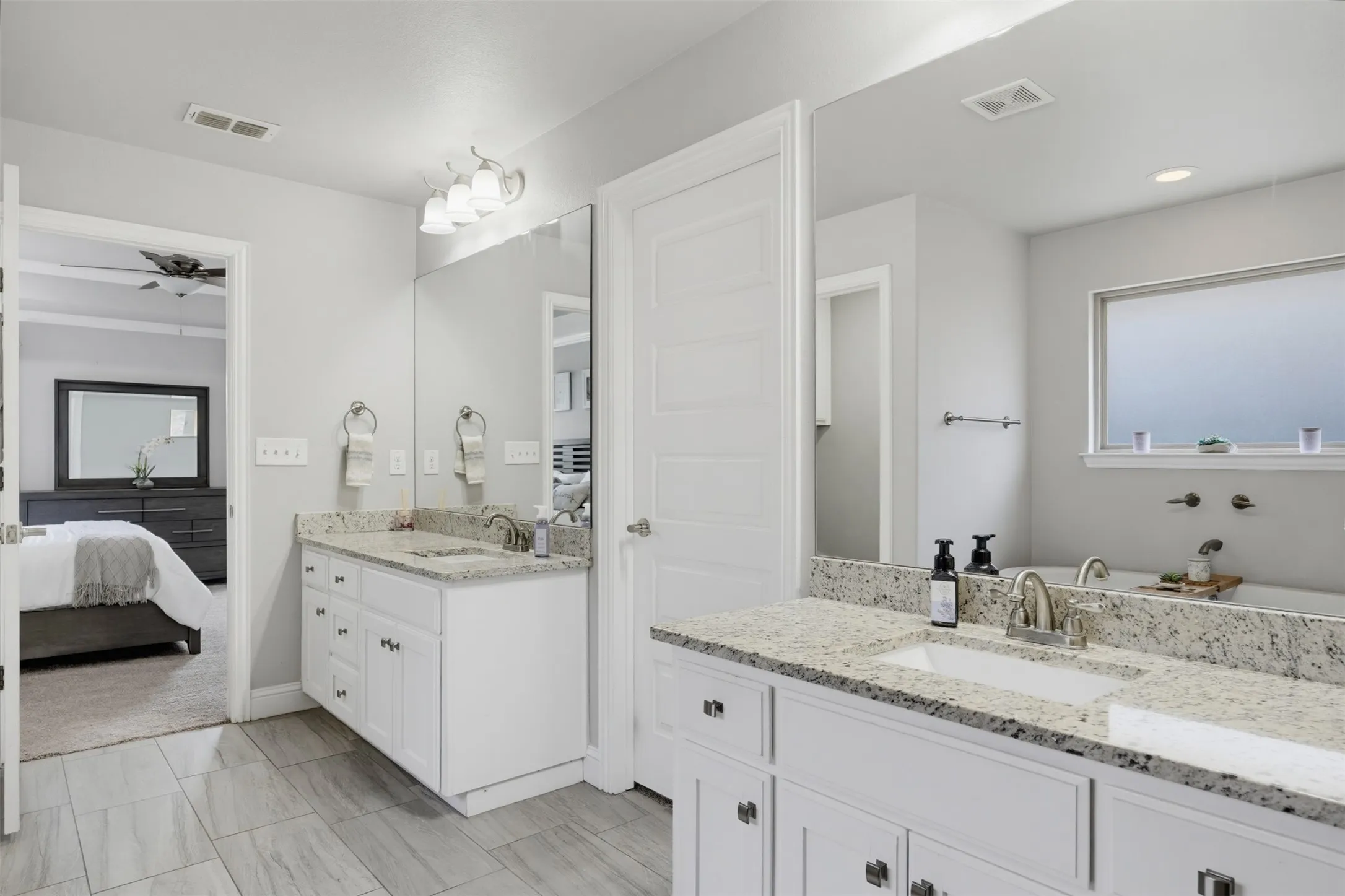 Single Family Residence For Sale in Parker County , 504 Sagebrush Court, Aledo, Texas 76008, 4 Bedroom, 2 Bathroom, 2 Garage spaces, 2,158 Sqft, built in 2016, mls#21292870, Real Estate Agent in Aledo, Homes For Sale in Parker county, Homes For Sale in Aledo, Realtor in Aledo Texas, Real Estate Brokerage Independent Realty Texas, Luminita Cordes Realtor