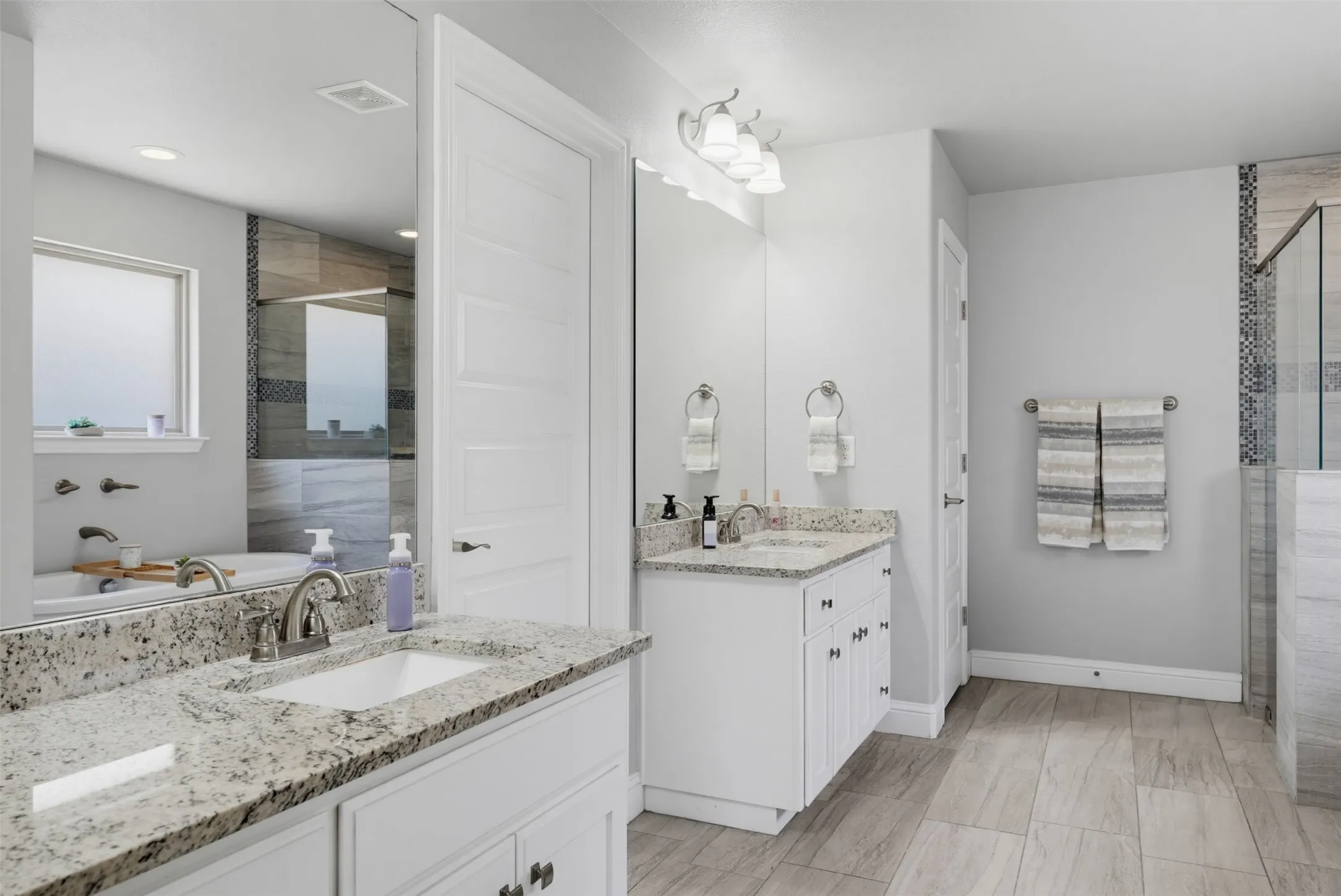 Single Family Residence For Sale in Parker County , 504 Sagebrush Court, Aledo, Texas 76008, 4 Bedroom, 2 Bathroom, 2 Garage spaces, 2,158 Sqft, built in 2016, mls#21292870, Real Estate Agent in Aledo, Homes For Sale in Parker county, Homes For Sale in Aledo, Realtor in Aledo Texas, Real Estate Brokerage Independent Realty Texas, Luminita Cordes Realtor