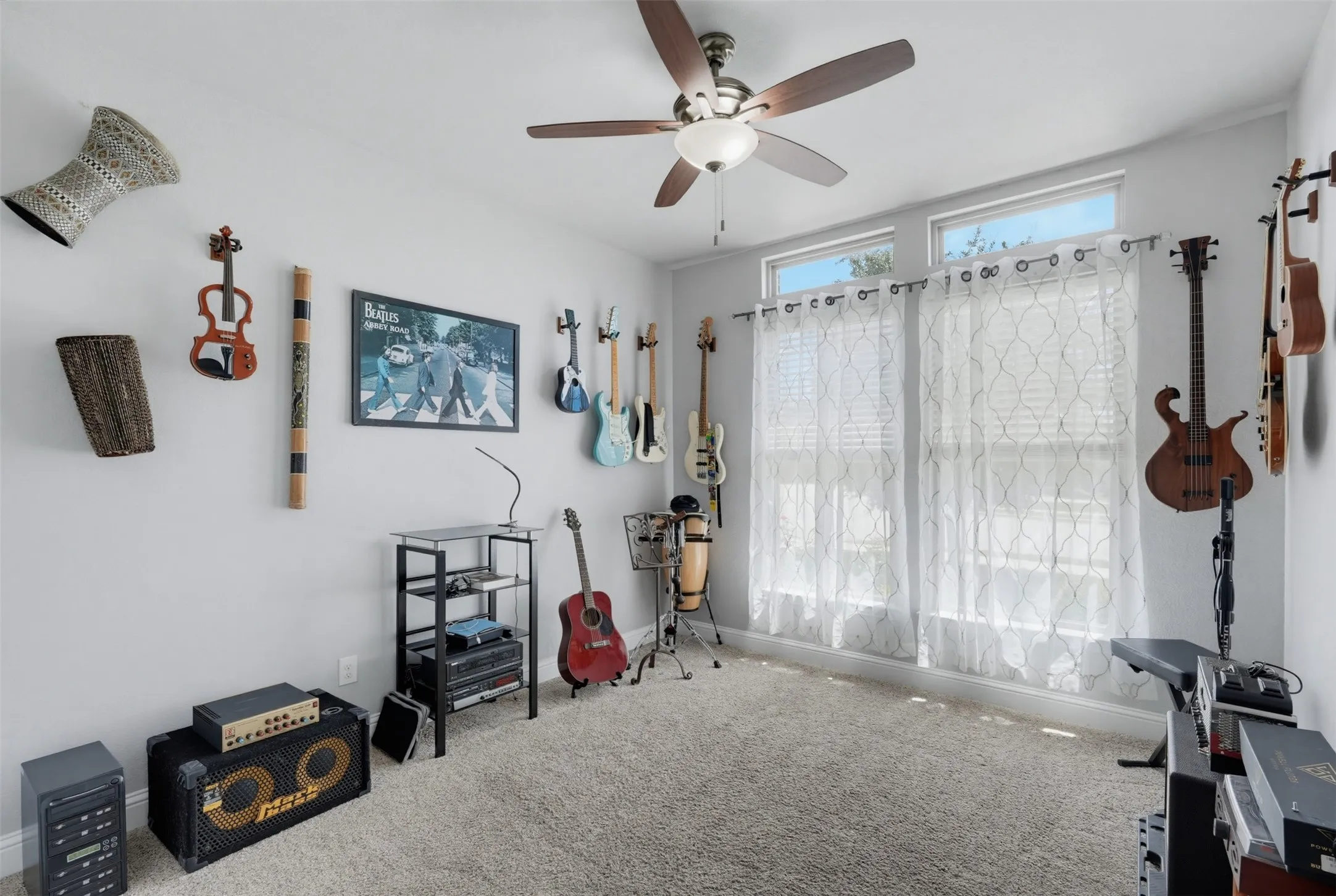Single Family Residence For Sale in Parker County , 504 Sagebrush Court, Aledo, Texas 76008, 4 Bedroom, 2 Bathroom, 2 Garage spaces, 2,158 Sqft, built in 2016, mls#21292870, Real Estate Agent in Aledo, Homes For Sale in Parker county, Homes For Sale in Aledo, Realtor in Aledo Texas, Real Estate Brokerage Independent Realty Texas, Luminita Cordes Realtor