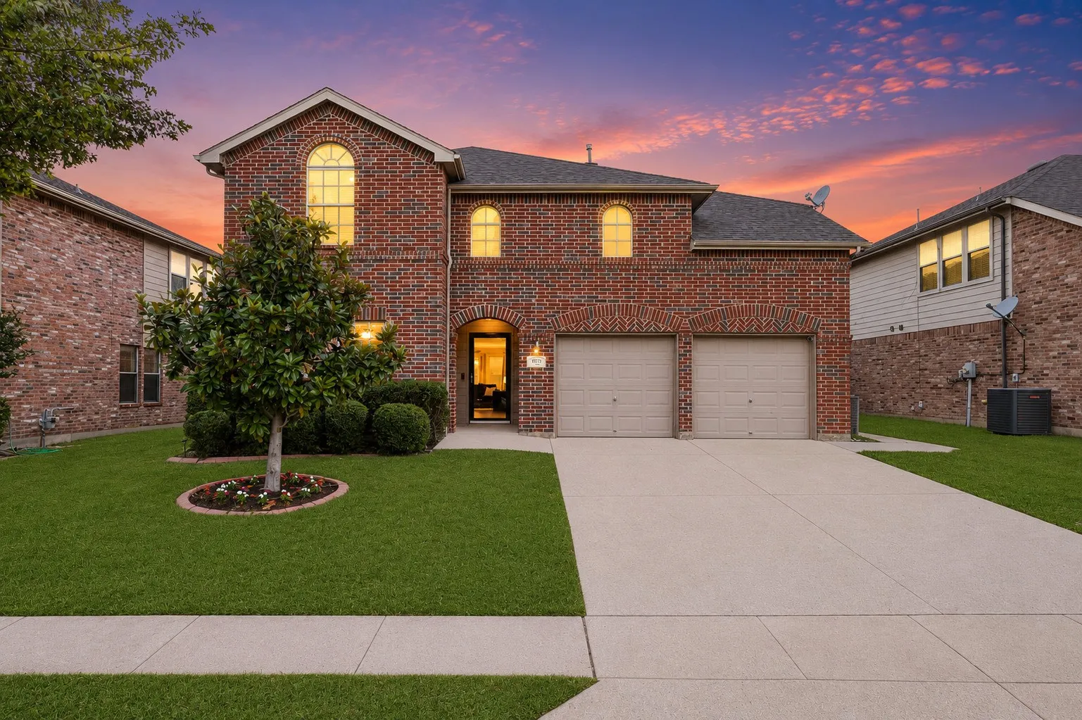 Single Family Residence For Sale in Tarrant County , 9121 Liberty Crossing Drive, Fort Worth, Texas 76131, 4 Bedroom, 3 Bathroom, 2 Garage spaces, 3,265 Sqft, built in 2005, mls#21296973, Real Estate Agent in Fort Worth, Homes For Sale in Tarrant county, Homes For Sale in Fort Worth, Realtor in Fort Worth Texas, Real Estate Brokerage Independent Realty Texas, Luminita Cordes Realtor