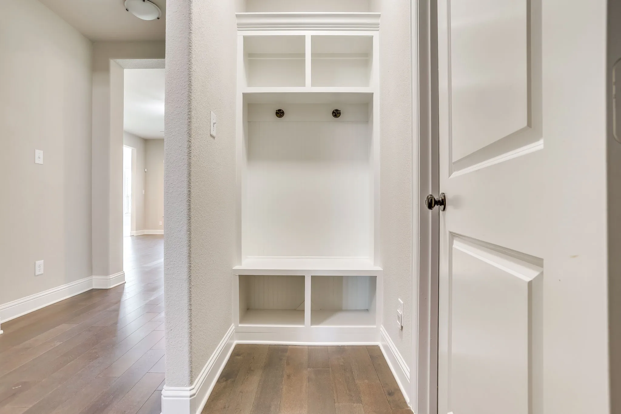 Single Family Residence For Sale in Johnson County , 131 Hawks Ridge Trail, Burleson, Texas 76028, 4 Bedroom, 2 Bathroom, 2 Garage spaces, 2,347 Sqft, built in 2020, mls#21295966, Real Estate Agent in Burleson, Homes For Sale in Johnson county, Homes For Sale in Burleson, Realtor in Burleson Texas, Real Estate Brokerage Independent Realty Texas, Luminita Cordes Realtor