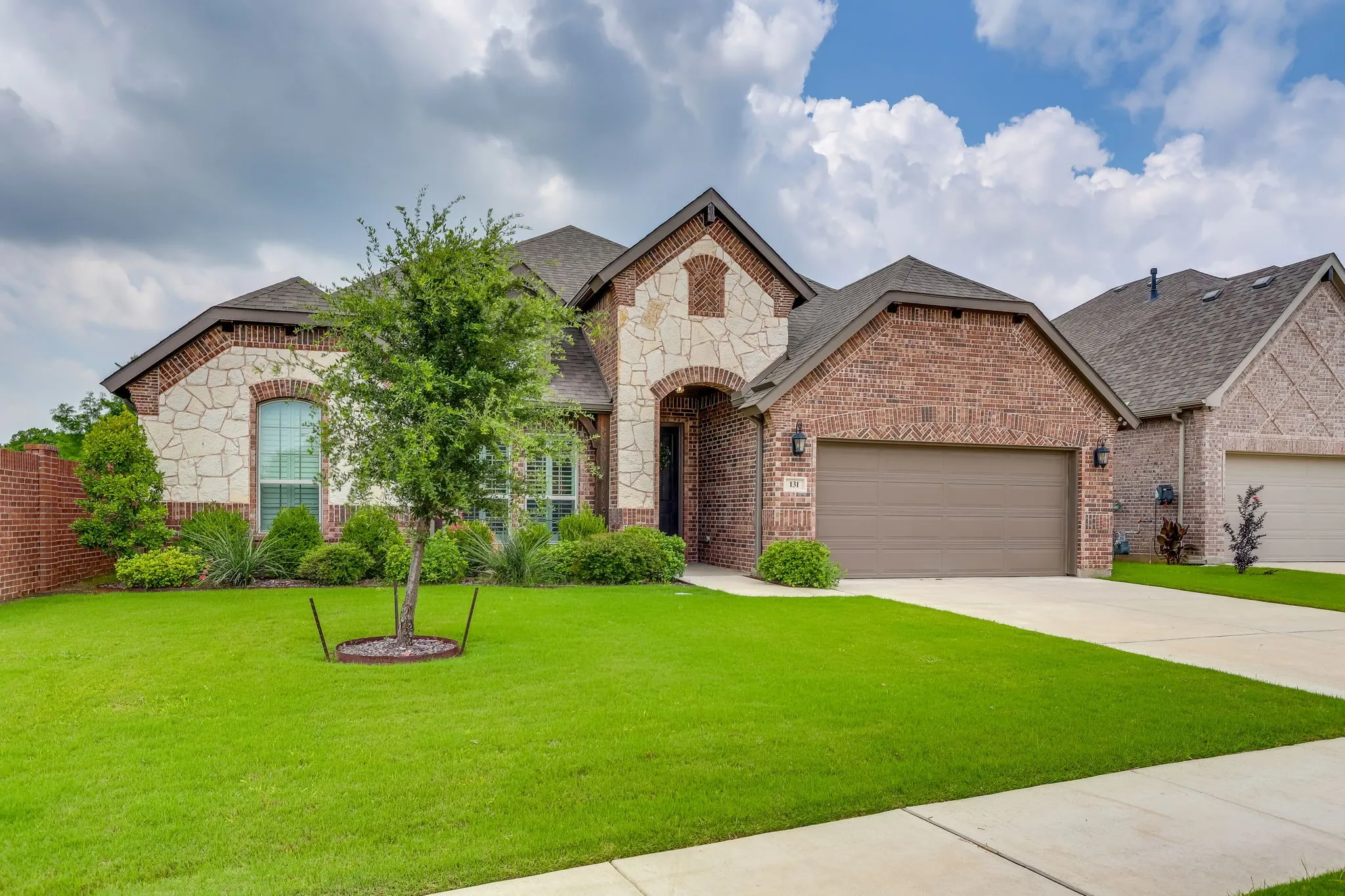 Single Family Residence For Sale in Johnson County , 131 Hawks Ridge Trail, Burleson, Texas 76028, 4 Bedroom, 2 Bathroom, 2 Garage spaces, 2,347 Sqft, built in 2020, mls#21295966, Real Estate Agent in Burleson, Homes For Sale in Johnson county, Homes For Sale in Burleson, Realtor in Burleson Texas, Real Estate Brokerage Independent Realty Texas, Luminita Cordes Realtor