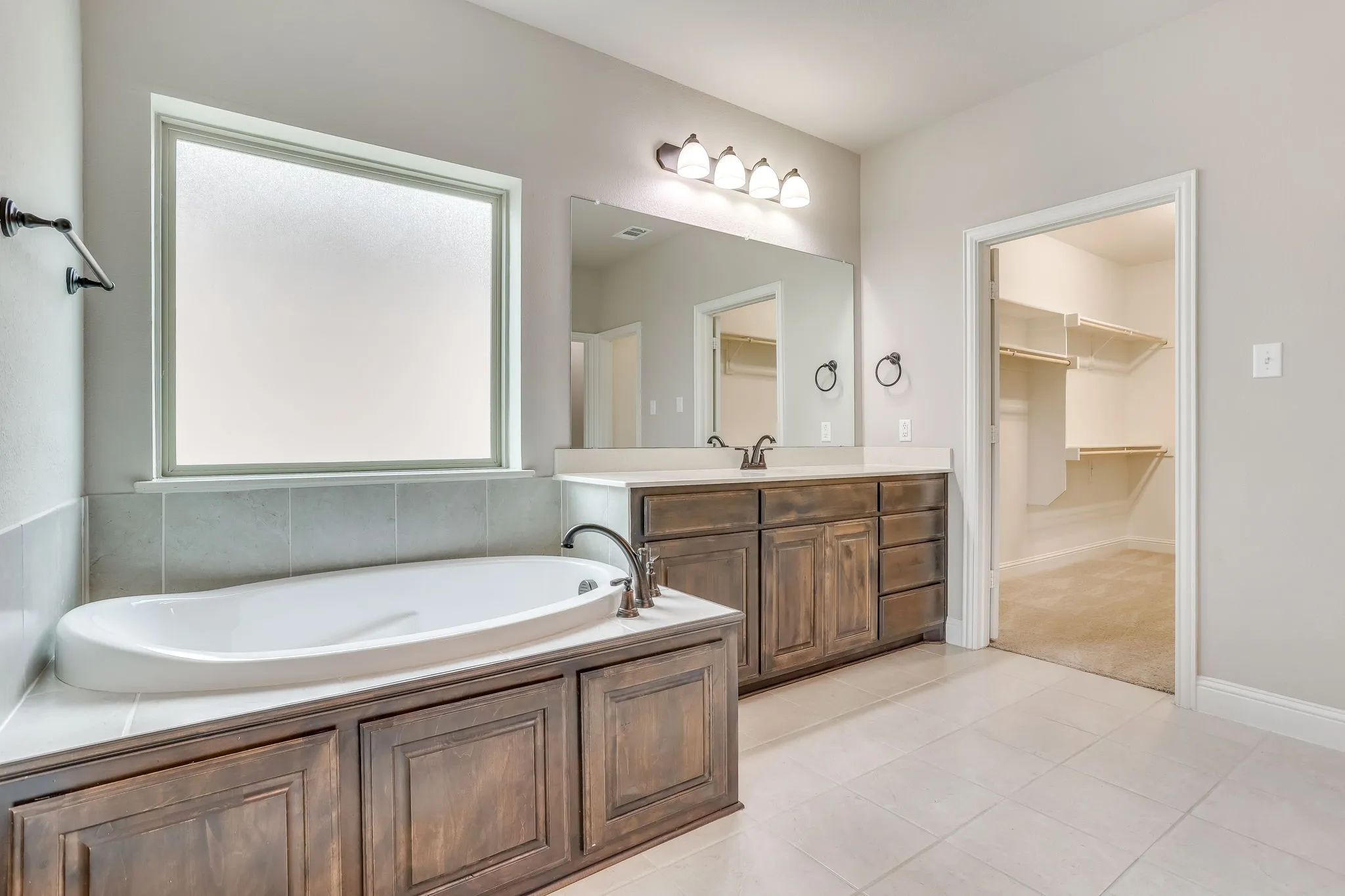 Single Family Residence For Sale in Johnson County , 131 Hawks Ridge Trail, Burleson, Texas 76028, 4 Bedroom, 2 Bathroom, 2 Garage spaces, 2,347 Sqft, built in 2020, mls#21295966, Real Estate Agent in Burleson, Homes For Sale in Johnson county, Homes For Sale in Burleson, Realtor in Burleson Texas, Real Estate Brokerage Independent Realty Texas, Luminita Cordes Realtor
