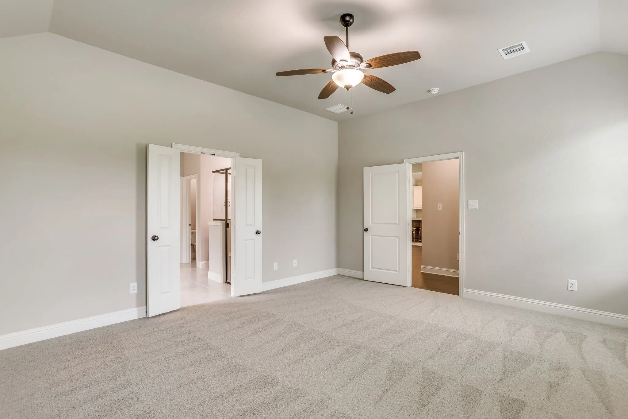 Single Family Residence For Sale in Johnson County , 131 Hawks Ridge Trail, Burleson, Texas 76028, 4 Bedroom, 2 Bathroom, 2 Garage spaces, 2,347 Sqft, built in 2020, mls#21295966, Real Estate Agent in Burleson, Homes For Sale in Johnson county, Homes For Sale in Burleson, Realtor in Burleson Texas, Real Estate Brokerage Independent Realty Texas, Luminita Cordes Realtor