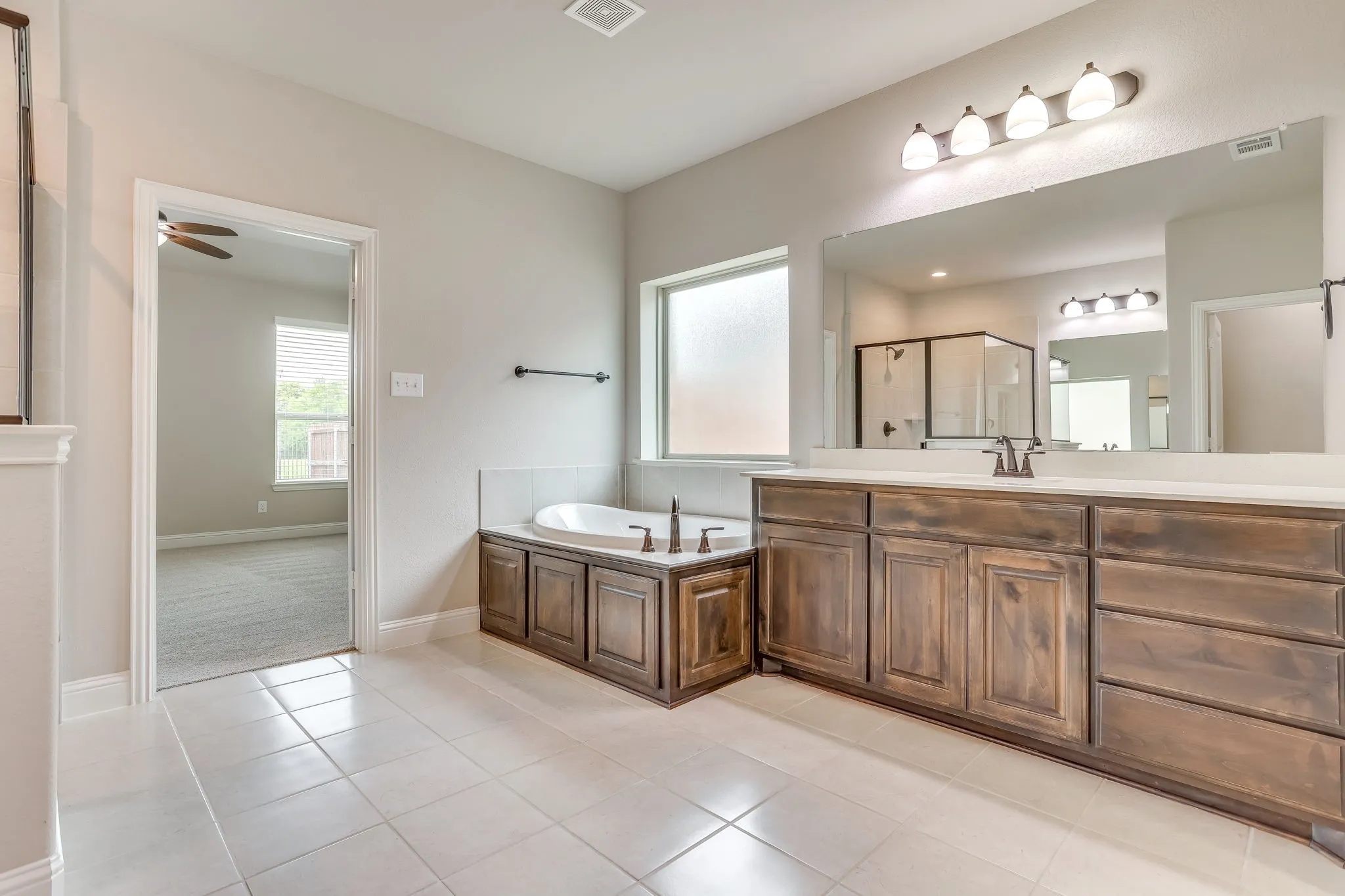 Single Family Residence For Sale in Johnson County , 131 Hawks Ridge Trail, Burleson, Texas 76028, 4 Bedroom, 2 Bathroom, 2 Garage spaces, 2,347 Sqft, built in 2020, mls#21295966, Real Estate Agent in Burleson, Homes For Sale in Johnson county, Homes For Sale in Burleson, Realtor in Burleson Texas, Real Estate Brokerage Independent Realty Texas, Luminita Cordes Realtor
