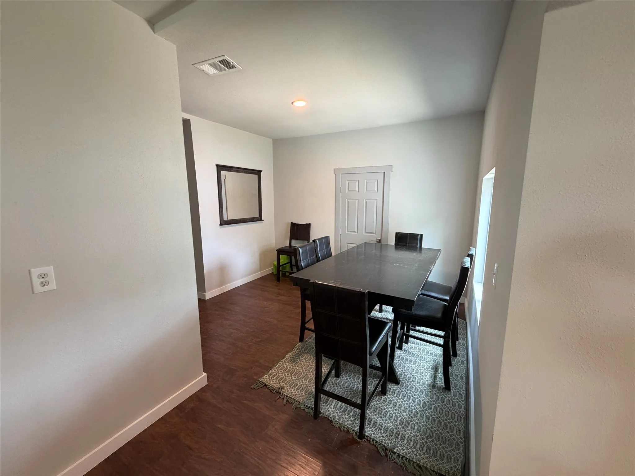 Single Family Residence For Sale in Johnson County , 701 Olive Street, Cleburne, Texas 76031, 4 Bedroom, 3 Bathroom, Garage spaces, 1,308 Sqft, built in 1940, mls#21226935, Real Estate Agent in Cleburne, Homes For Sale in Johnson county, Homes For Sale in Cleburne, Realtor in Cleburne Texas, Real Estate Brokerage Independent Realty Texas, Luminita Cordes Realtor