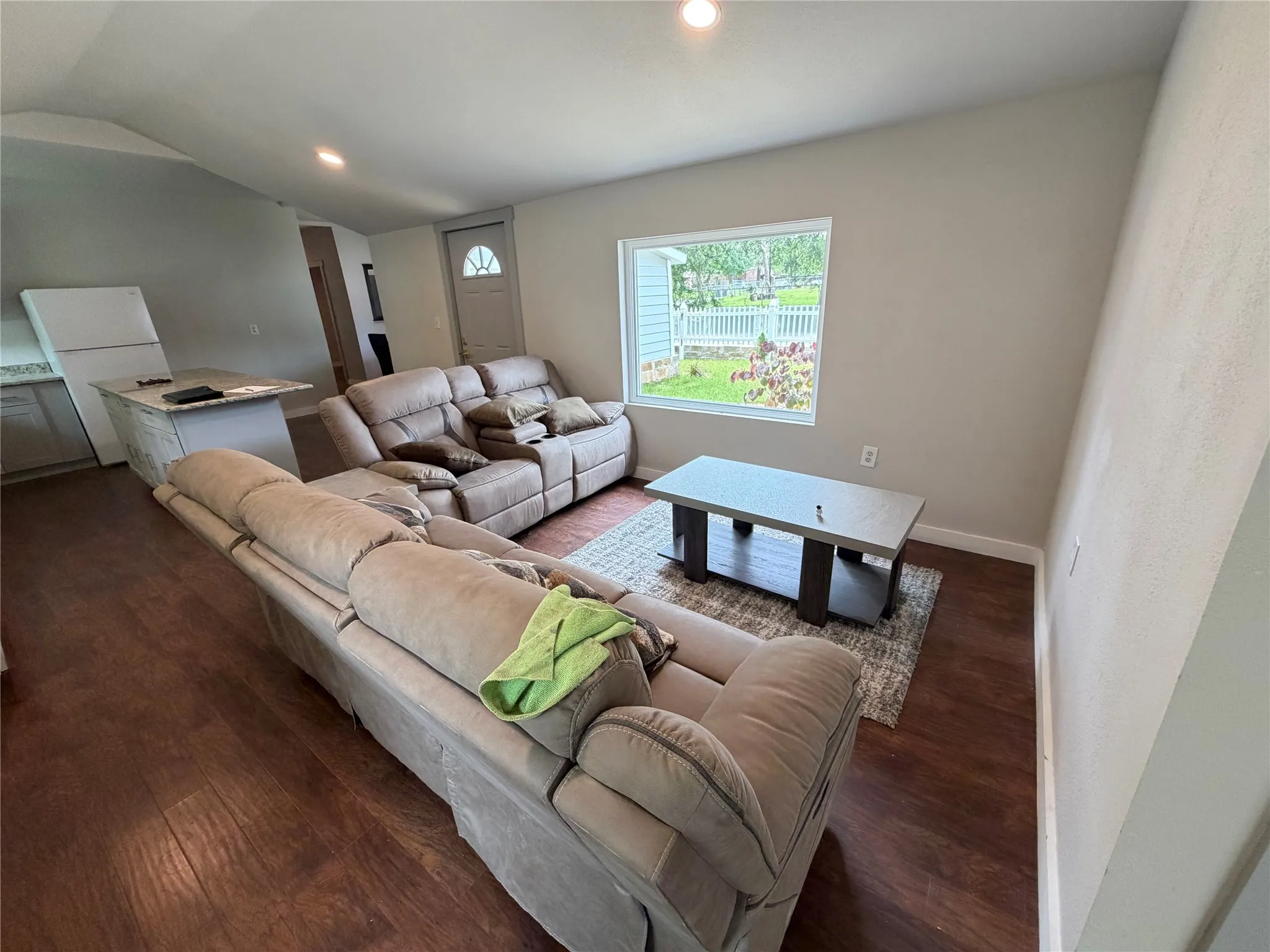Single Family Residence For Sale in Johnson County , 701 Olive Street, Cleburne, Texas 76031, 4 Bedroom, 3 Bathroom, Garage spaces, 1,308 Sqft, built in 1940, mls#21226935, Real Estate Agent in Cleburne, Homes For Sale in Johnson county, Homes For Sale in Cleburne, Realtor in Cleburne Texas, Real Estate Brokerage Independent Realty Texas, Luminita Cordes Realtor