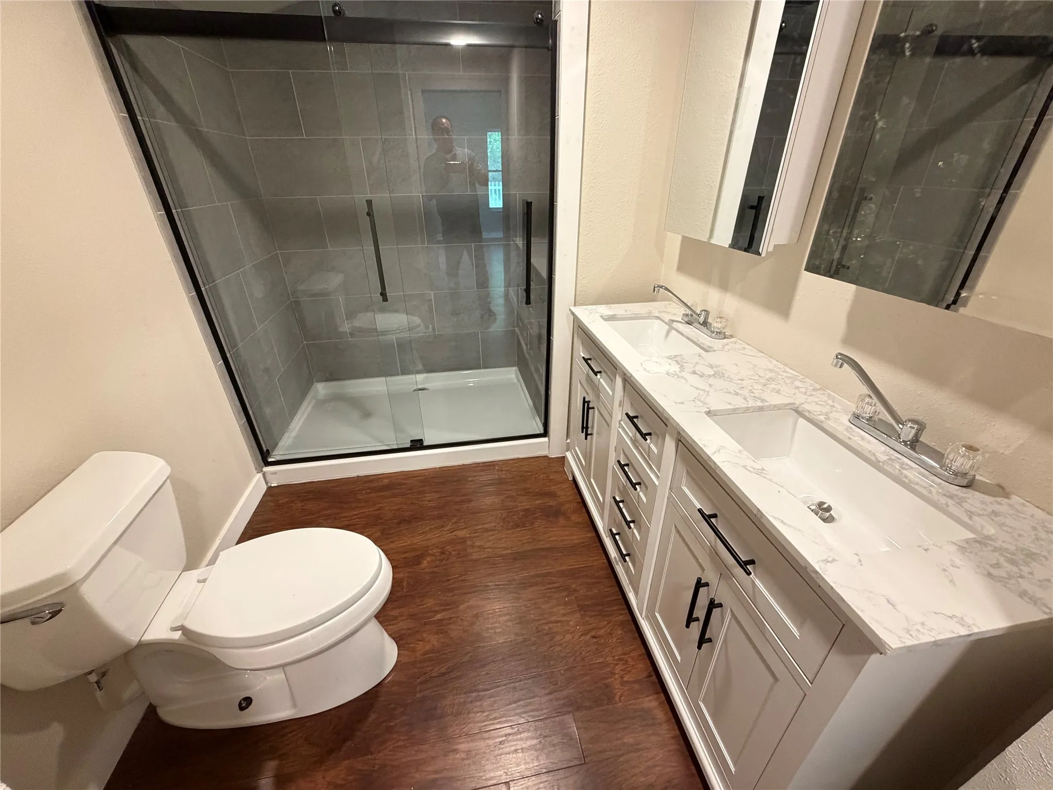 Single Family Residence For Sale in Johnson County , 701 Olive Street, Cleburne, Texas 76031, 4 Bedroom, 3 Bathroom, Garage spaces, 1,308 Sqft, built in 1940, mls#21226935, Real Estate Agent in Cleburne, Homes For Sale in Johnson county, Homes For Sale in Cleburne, Realtor in Cleburne Texas, Real Estate Brokerage Independent Realty Texas, Luminita Cordes Realtor
