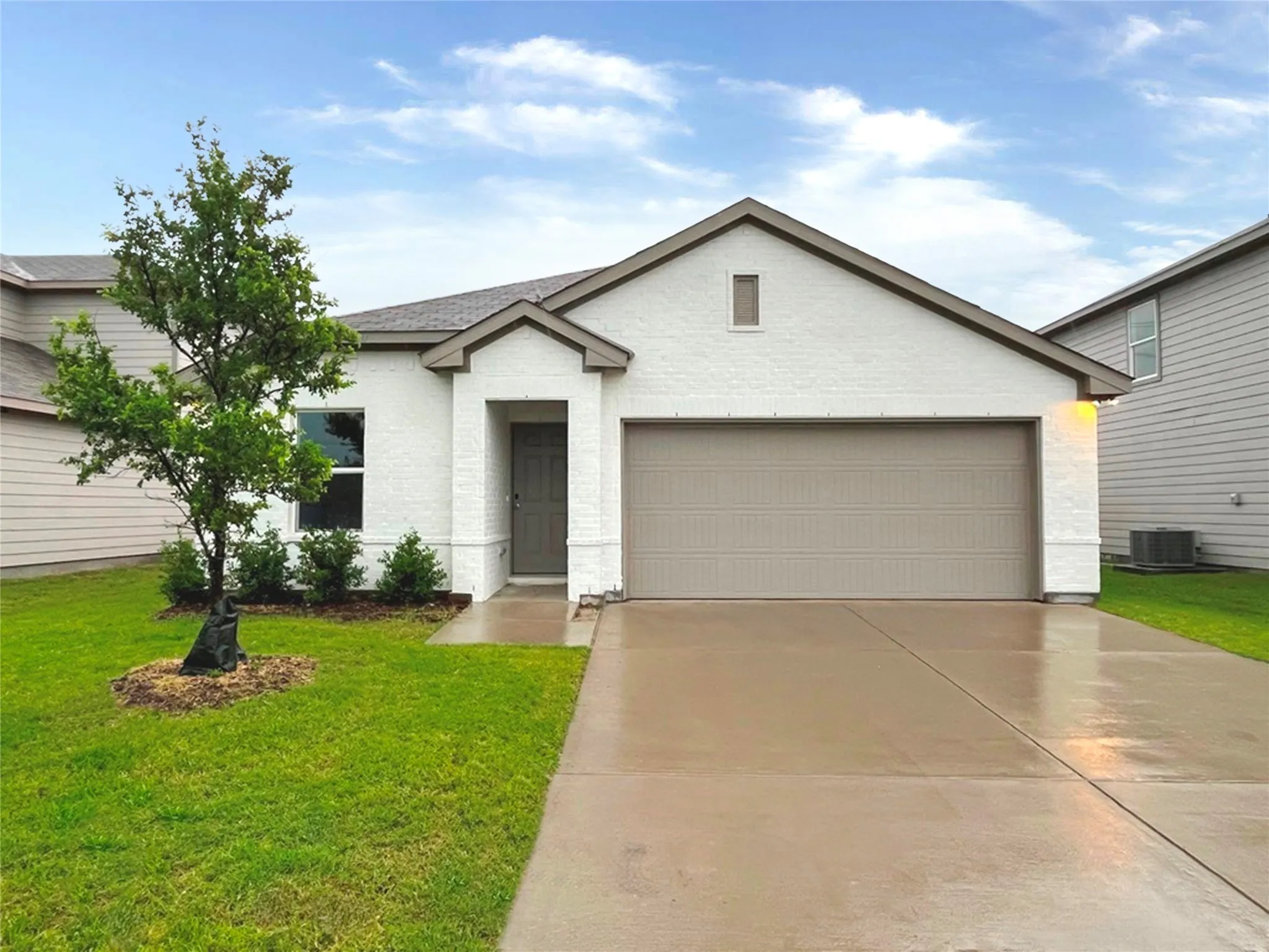 Single Family Residence For Sale in Hunt County , 108 Goel Street, Greenville, Texas 75402, 4 Bedroom, 2 Bathroom, 2 Garage spaces, 1,571 Sqft, built in 2024, mls#21299179, Real Estate Agent in Greenville, Homes For Sale in Hunt county, Homes For Sale in Greenville, Realtor in Greenville Texas, Real Estate Brokerage Independent Realty Texas, Luminita Cordes Realtor