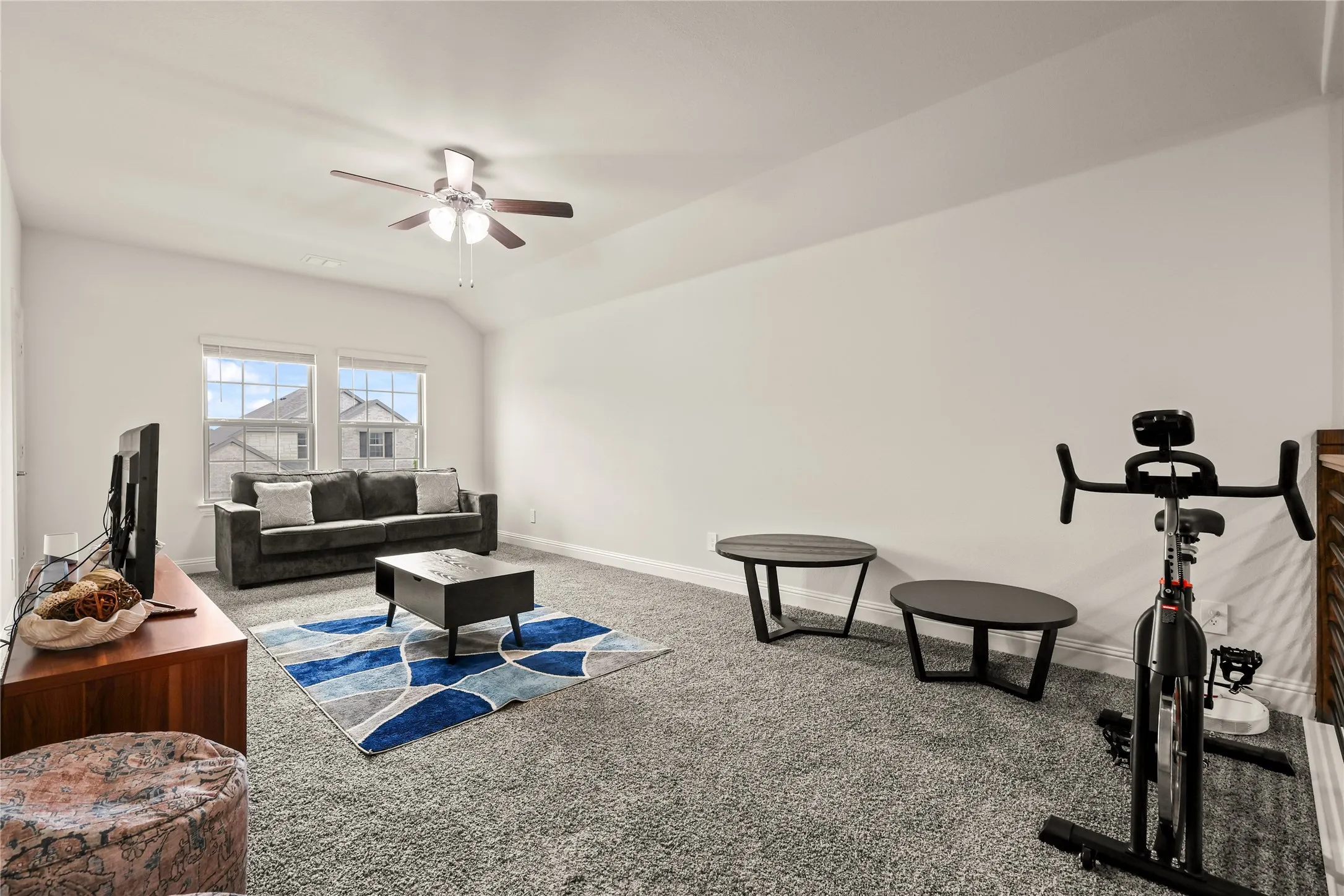 Single Family Residence For Sale in Denton County , 521 Wickerdale Way, Little Elm, Texas 75068, 4 Bedroom, 3 Bathroom, 2 Garage spaces, 2,862 Sqft, built in 2023, mls#21299009, Real Estate Agent in Little Elm, Homes For Sale in Denton county, Homes For Sale in Little Elm, Realtor in Little Elm Texas, Real Estate Brokerage Independent Realty Texas, Luminita Cordes Realtor