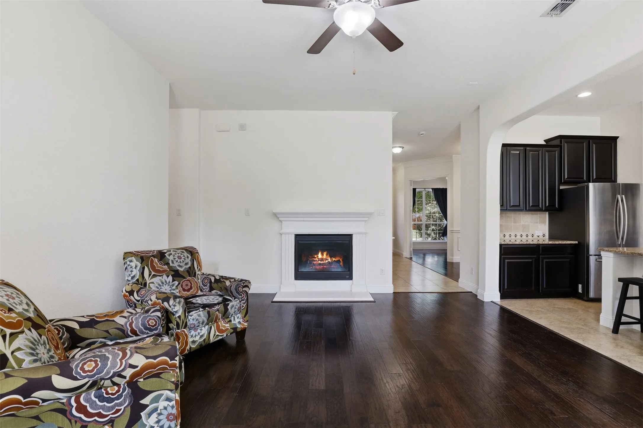 Living room with fireplace