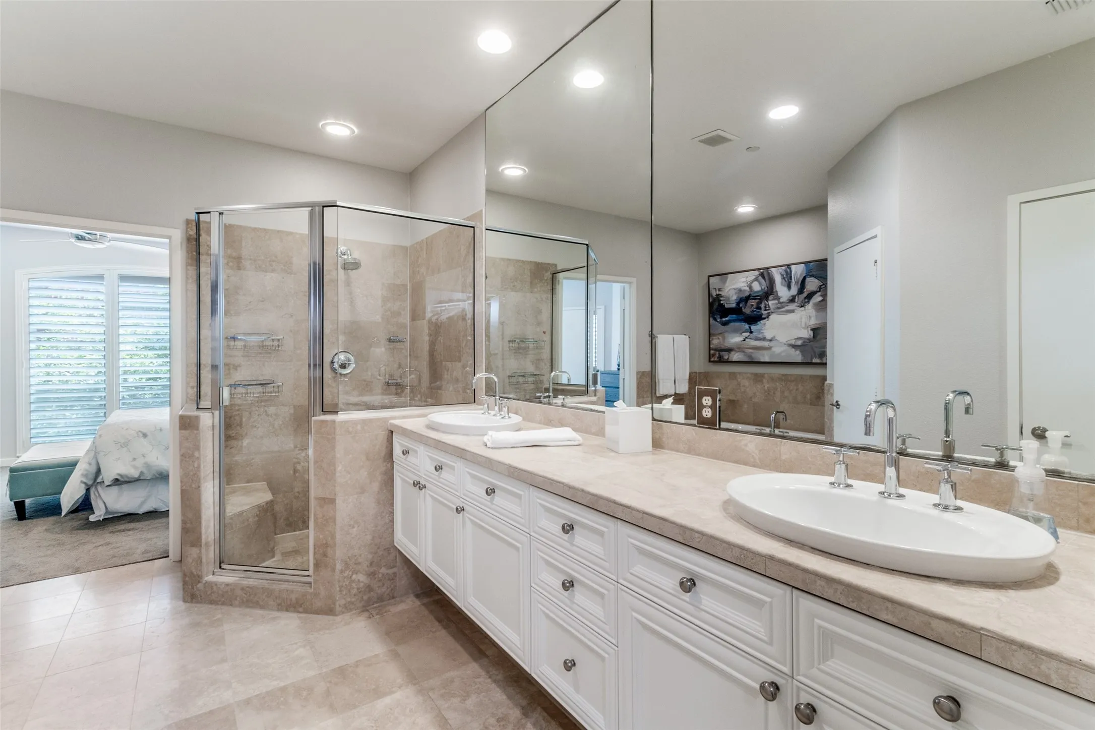 Condominium For Sale in Dallas County , 2411 N Hall Street 31, Dallas, Texas 75204, 2 Bedroom, 3 Bathroom, 2 Garage spaces, 1,810 Sqft, built in 2006, mls#21295774, Real Estate Agent in Dallas, Homes For Sale in Dallas county, Homes For Sale in Dallas, Realtor in Dallas Texas, Real Estate Brokerage Independent Realty Texas, Luminita Cordes Realtor
