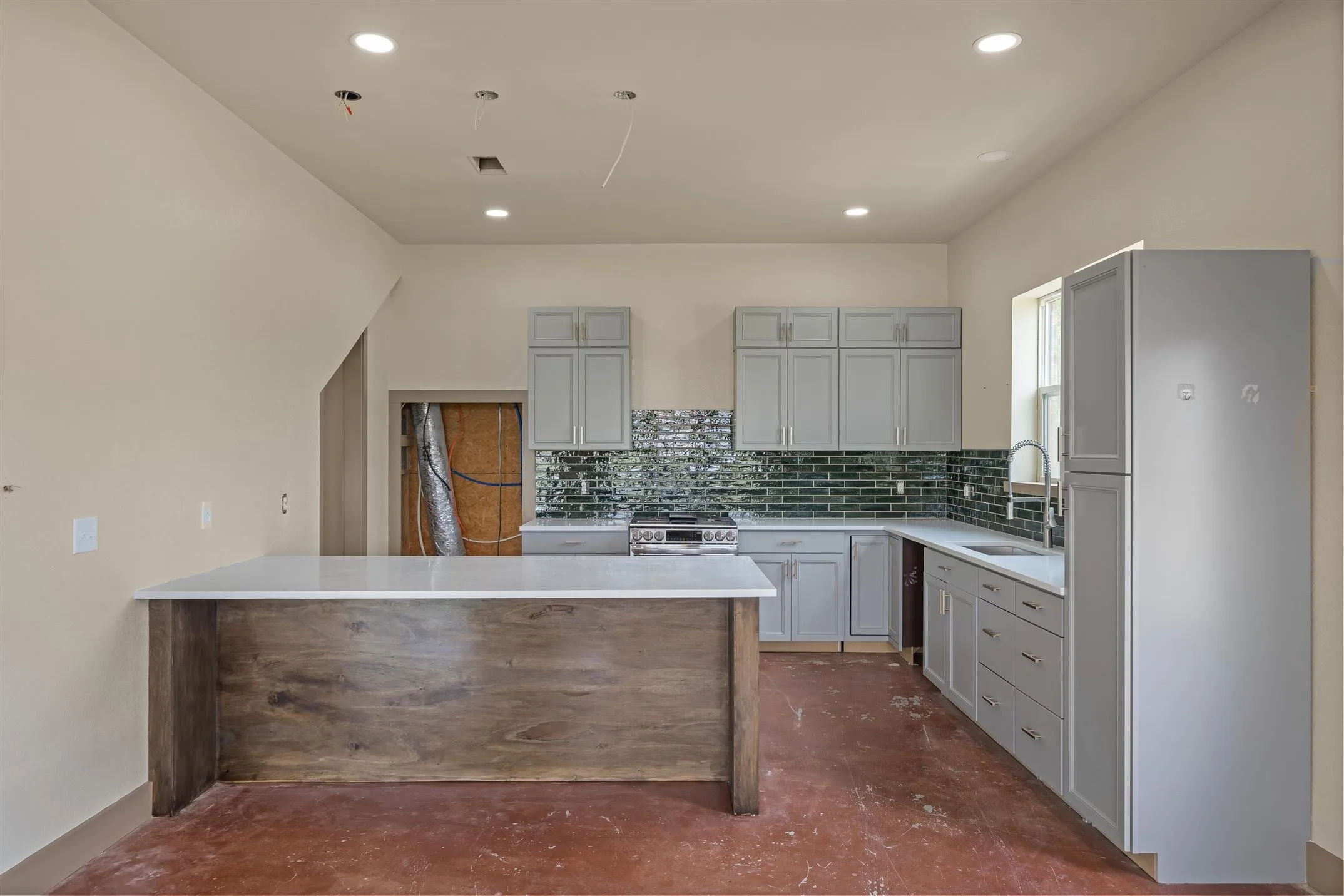 Single Family Residence For Sale in Van Zandt County , 412 Vz County Road 1413, Van, Texas 75790, 5 Bedroom, 4 Bathroom, 3 Garage spaces, 4,815 Sqft, built in 2023, mls#21299080, Real Estate Agent in Van, Homes For Sale in Van Zandt county, Homes For Sale in Van, Realtor in Van Texas, Real Estate Brokerage Independent Realty Texas, Luminita Cordes Realtor