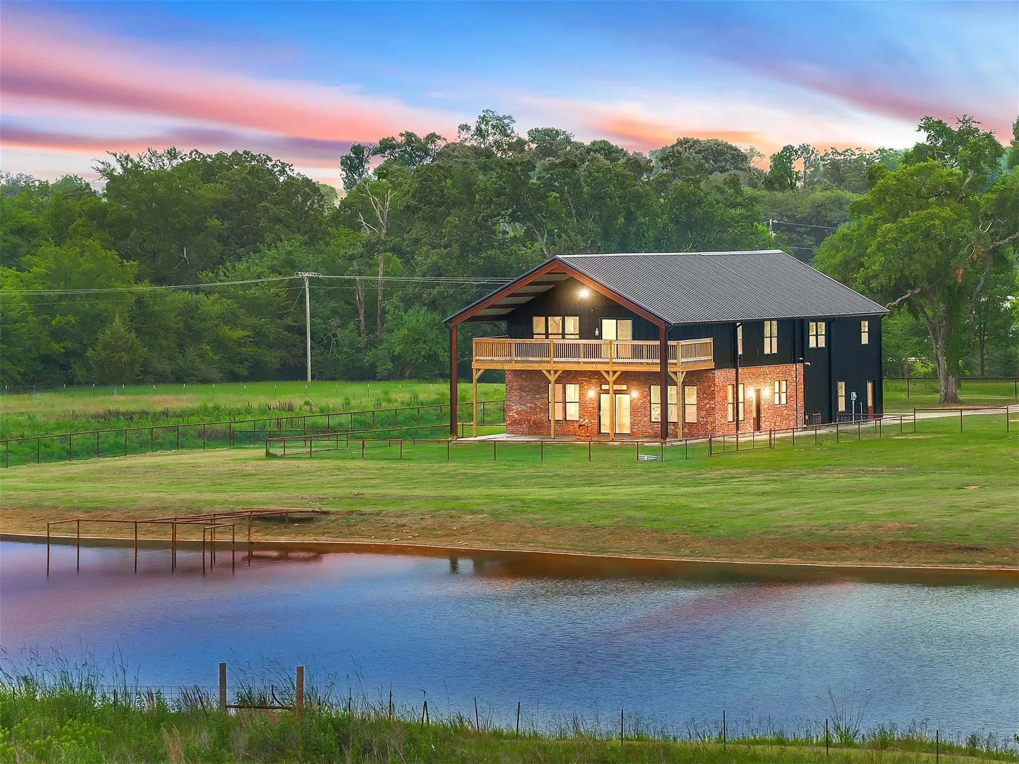 Single Family Residence For Sale in Van Zandt County , 412 Vz County Road 1413, Van, Texas 75790, 5 Bedroom, 4 Bathroom, 3 Garage spaces, 4,815 Sqft, built in 2023, mls#21299080, Real Estate Agent in Van, Homes For Sale in Van Zandt county, Homes For Sale in Van, Realtor in Van Texas, Real Estate Brokerage Independent Realty Texas, Luminita Cordes Realtor