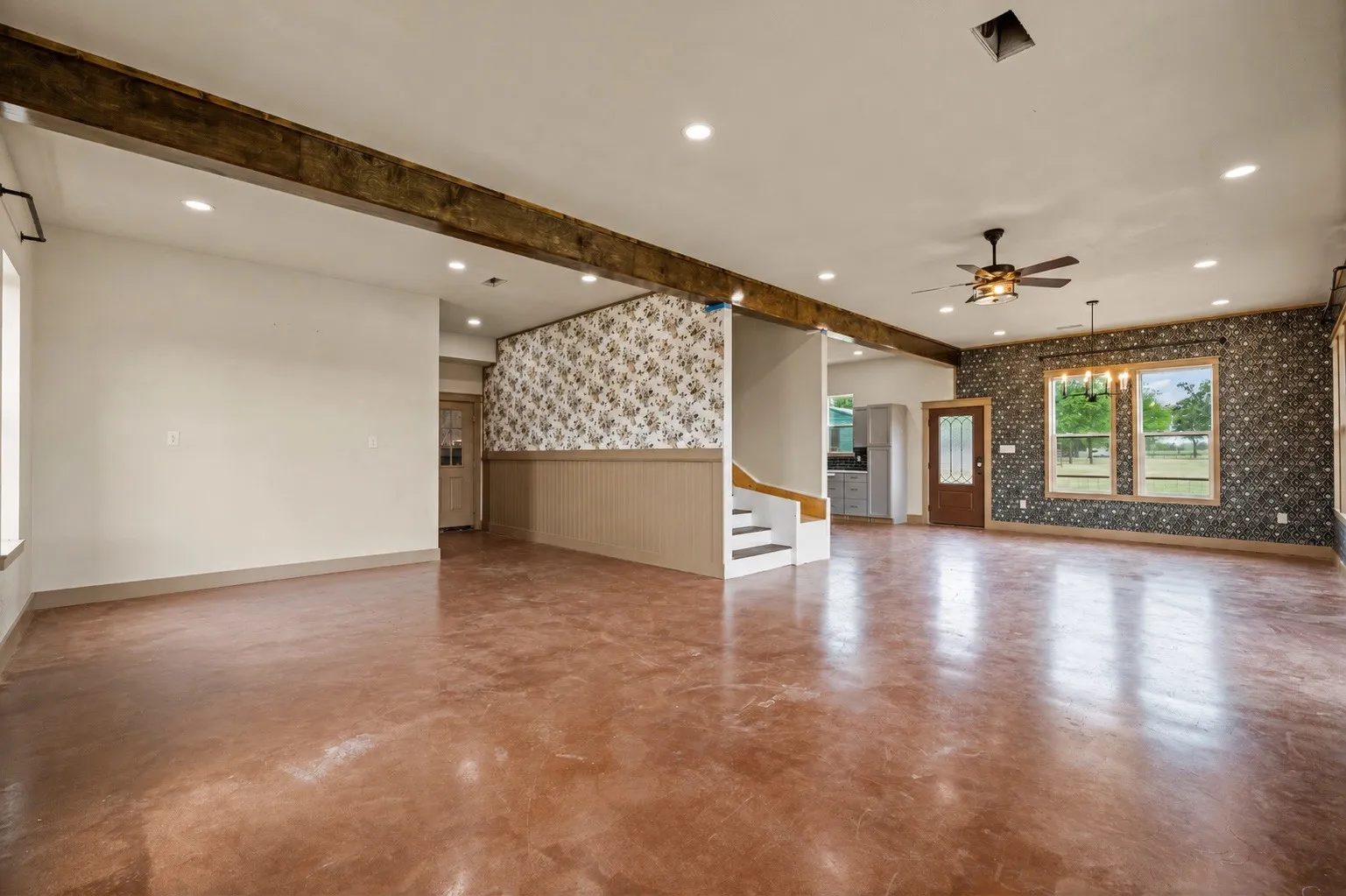 Single Family Residence For Sale in Van Zandt County , 412 Vz County Road 1413, Van, Texas 75790, 5 Bedroom, 4 Bathroom, 3 Garage spaces, 4,815 Sqft, built in 2023, mls#21299080, Real Estate Agent in Van, Homes For Sale in Van Zandt county, Homes For Sale in Van, Realtor in Van Texas, Real Estate Brokerage Independent Realty Texas, Luminita Cordes Realtor