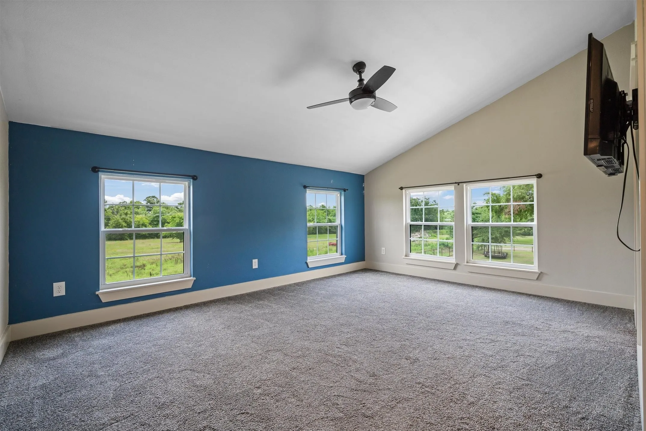 Single Family Residence For Sale in Van Zandt County , 412 Vz County Road 1413, Van, Texas 75790, 5 Bedroom, 4 Bathroom, 3 Garage spaces, 4,815 Sqft, built in 2023, mls#21299080, Real Estate Agent in Van, Homes For Sale in Van Zandt county, Homes For Sale in Van, Realtor in Van Texas, Real Estate Brokerage Independent Realty Texas, Luminita Cordes Realtor