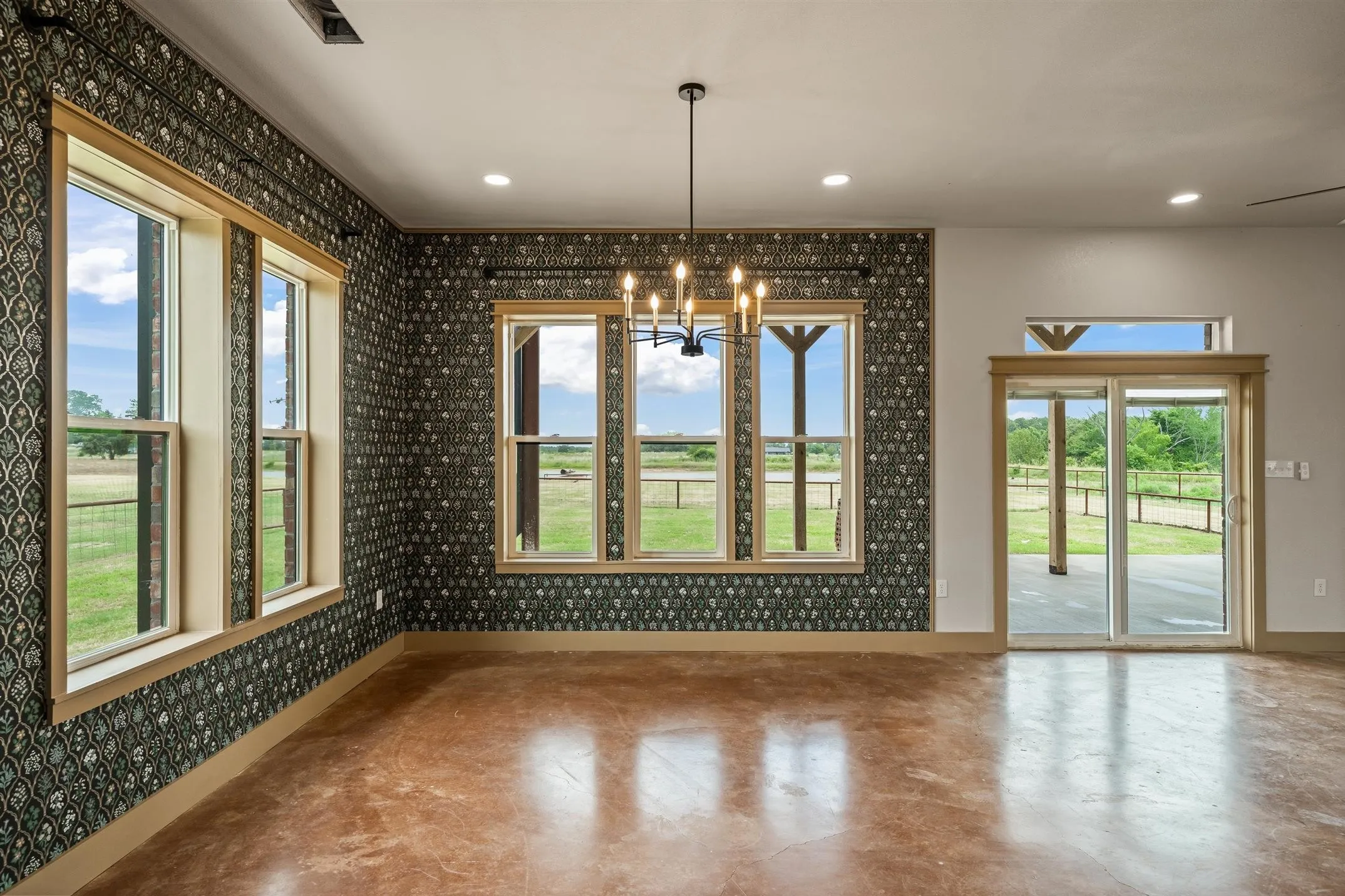 Single Family Residence For Sale in Van Zandt County , 412 Vz County Road 1413, Van, Texas 75790, 5 Bedroom, 4 Bathroom, 3 Garage spaces, 4,815 Sqft, built in 2023, mls#21299080, Real Estate Agent in Van, Homes For Sale in Van Zandt county, Homes For Sale in Van, Realtor in Van Texas, Real Estate Brokerage Independent Realty Texas, Luminita Cordes Realtor