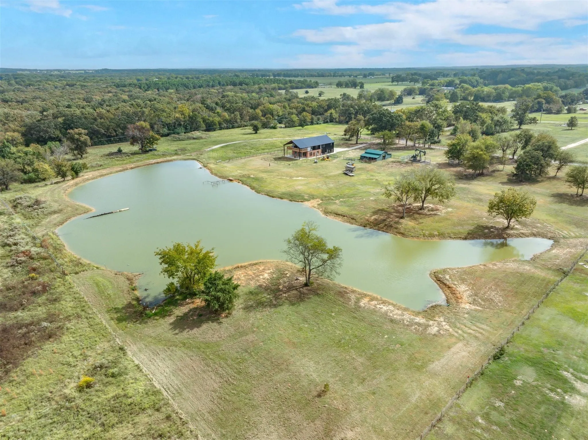 Single Family Residence For Sale in Van Zandt County , 412 Vz County Road 1413, Van, Texas 75790, 5 Bedroom, 4 Bathroom, 3 Garage spaces, 4,815 Sqft, built in 2023, mls#21299080, Real Estate Agent in Van, Homes For Sale in Van Zandt county, Homes For Sale in Van, Realtor in Van Texas, Real Estate Brokerage Independent Realty Texas, Luminita Cordes Realtor