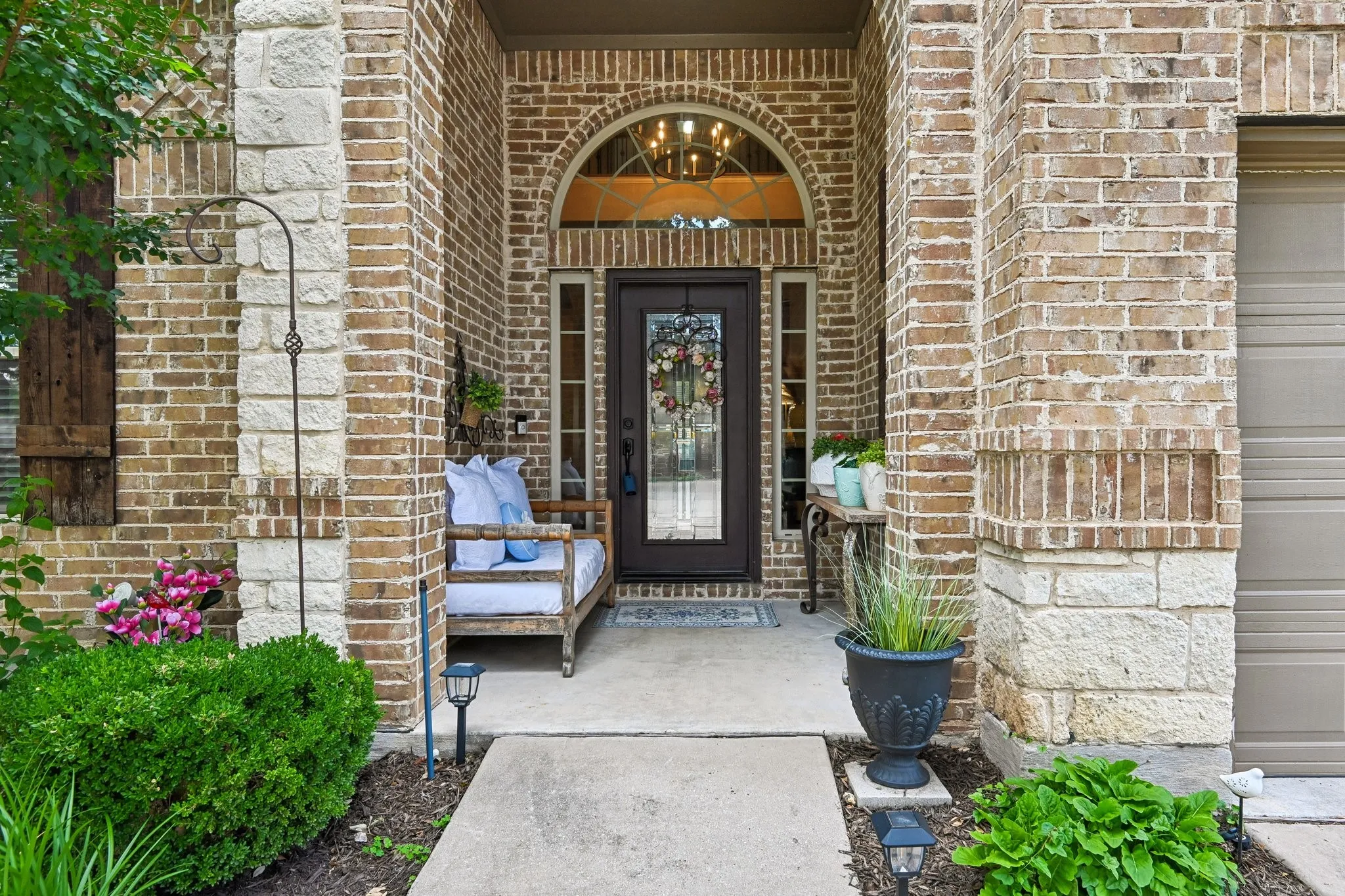 Single Family Residence For Sale in Collin County , 9566 Avalon Drive, Frisco, Texas 75035, 5 Bedroom, 4 Bathroom, 2 Garage spaces, 3,395 Sqft, built in 2008, mls#21297587, Real Estate Agent in Frisco, Homes For Sale in Collin county, Homes For Sale in Frisco, Realtor in Frisco Texas, Real Estate Brokerage Independent Realty Texas, Luminita Cordes Realtor