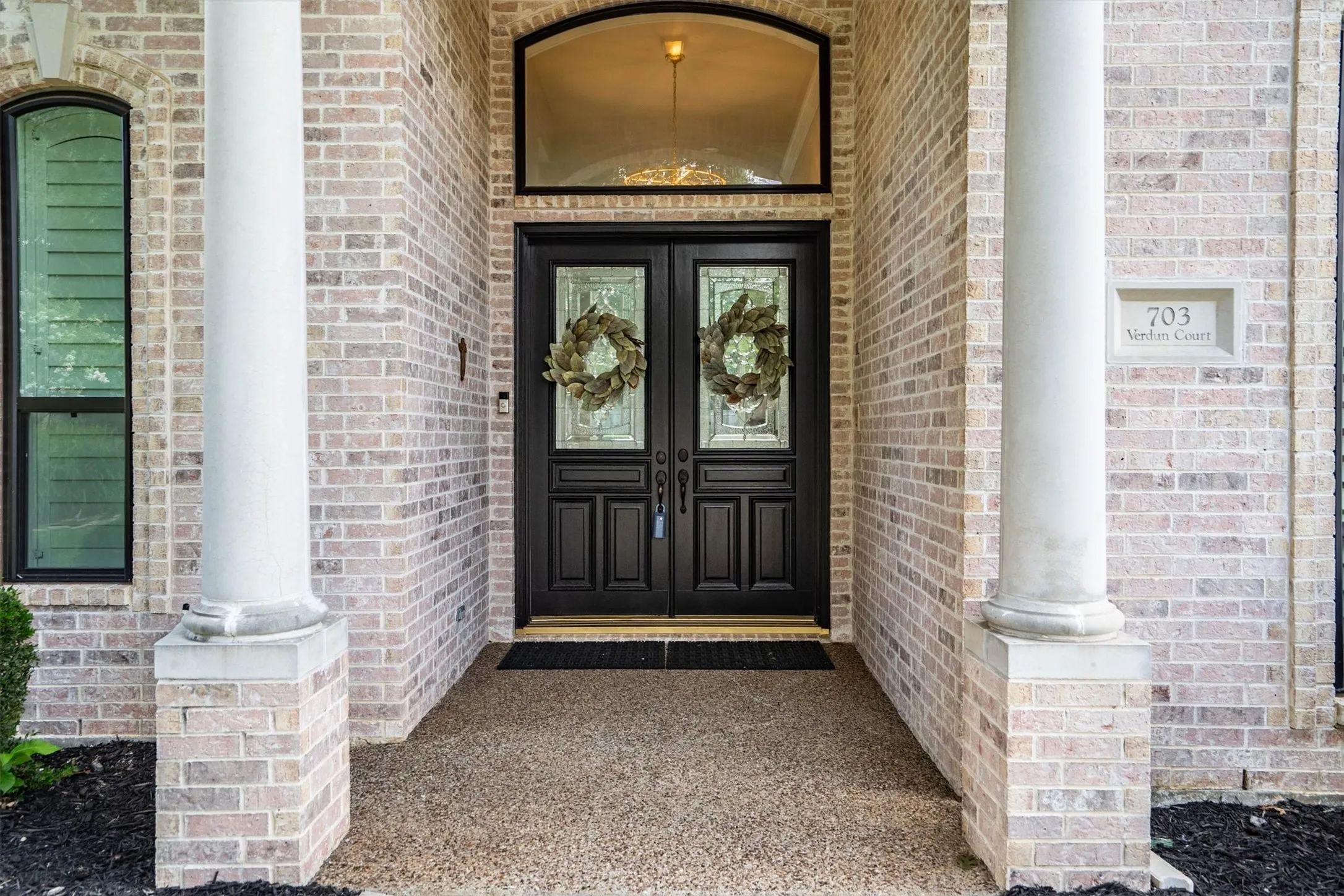 Single Family Residence For Rent in Tarrant County , 703 Verdun Court, Southlake, Texas 76092, 5 Bedroom, 5 Bathroom, 3 Garage spaces, 4,192 Sqft, built in 1997, mls#21295560, Real Estate Agent in Southlake, Homes For Rent in Tarrant county, Homes For Rent in Southlake, Realtor in Southlake Texas, Real Estate Brokerage Independent Realty Texas, Luminita Cordes Realtor