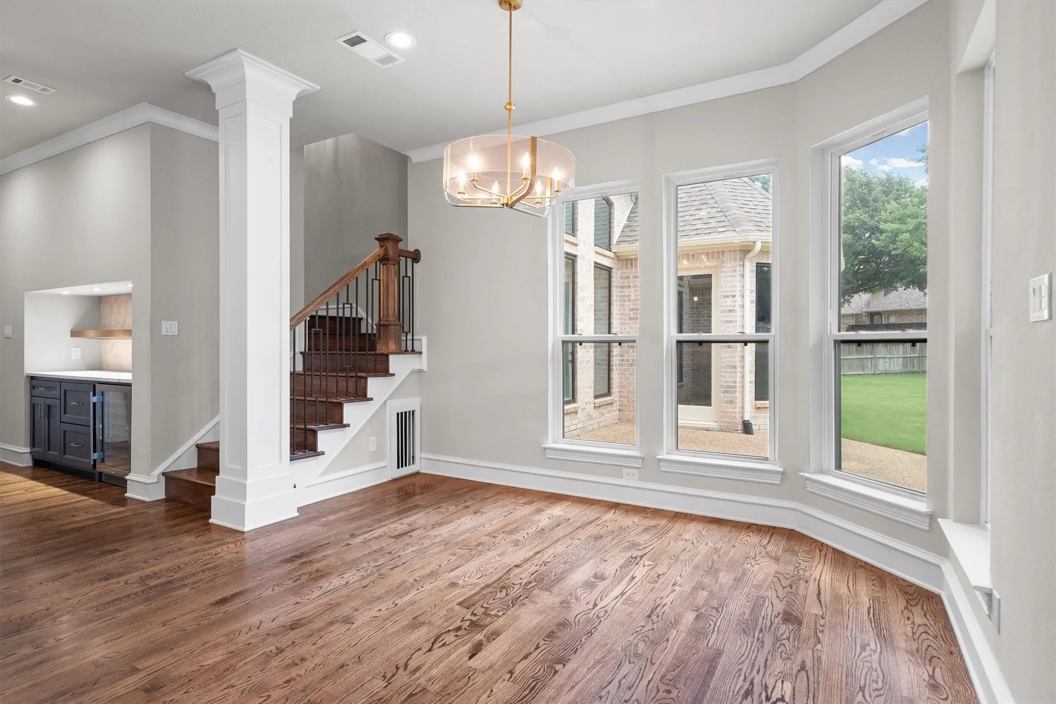 Single Family Residence For Rent in Tarrant County , 703 Verdun Court, Southlake, Texas 76092, 5 Bedroom, 5 Bathroom, 3 Garage spaces, 4,192 Sqft, built in 1997, mls#21295560, Real Estate Agent in Southlake, Homes For Rent in Tarrant county, Homes For Rent in Southlake, Realtor in Southlake Texas, Real Estate Brokerage Independent Realty Texas, Luminita Cordes Realtor