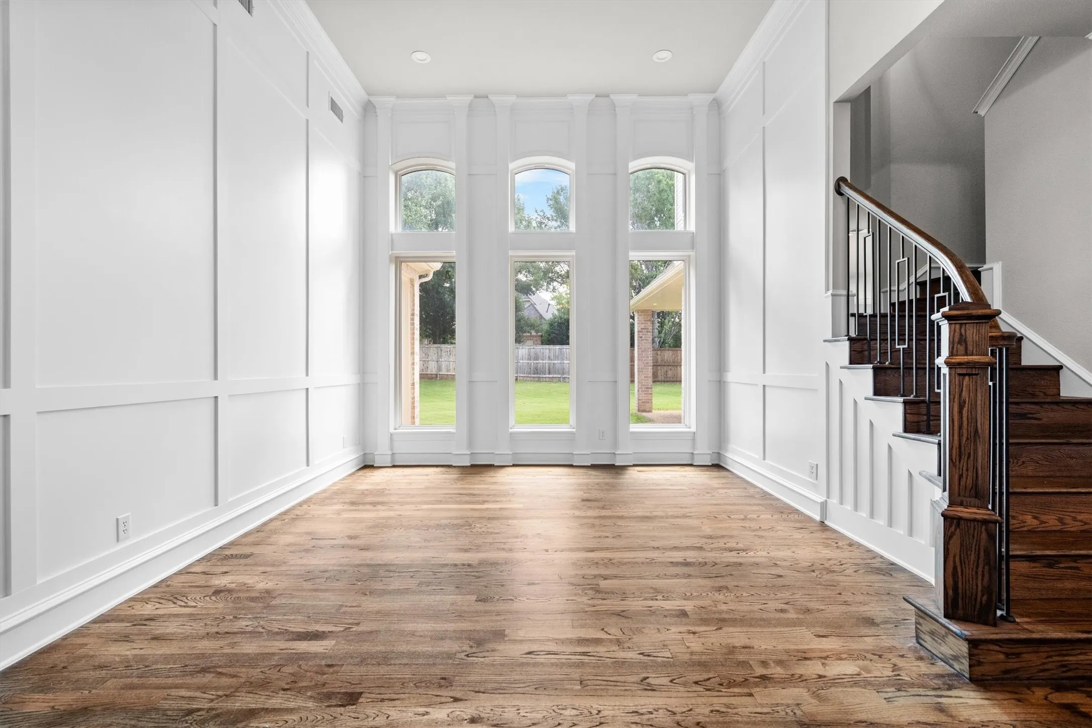 Single Family Residence For Rent in Tarrant County , 703 Verdun Court, Southlake, Texas 76092, 5 Bedroom, 5 Bathroom, 3 Garage spaces, 4,192 Sqft, built in 1997, mls#21295560, Real Estate Agent in Southlake, Homes For Rent in Tarrant county, Homes For Rent in Southlake, Realtor in Southlake Texas, Real Estate Brokerage Independent Realty Texas, Luminita Cordes Realtor