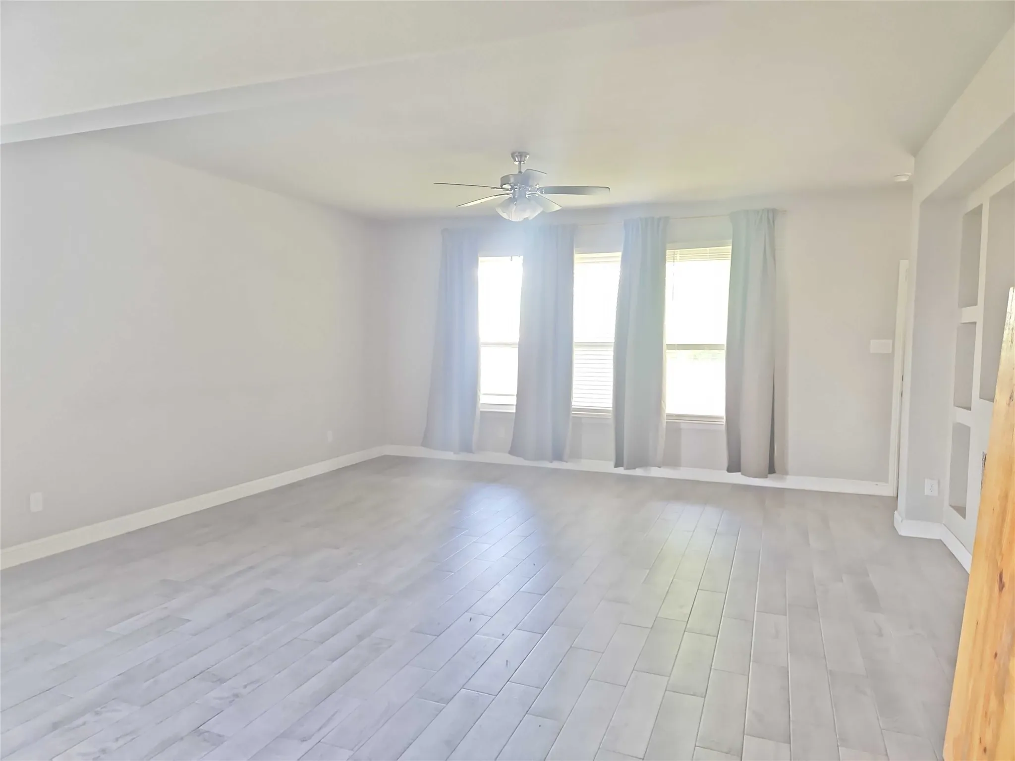 Single Family Residence For Sale in Ellis County , 302 Clayton Street, Glenn Heights, Texas 75154, 4 Bedroom, 2 Bathroom, 2 Garage spaces, 2,228 Sqft, built in 2022, Price $350,000, mls#21299136, Real Estate Agent in Glenn Heights, Homes For Sale in Ellis county, Homes For Sale in Glenn Heights, Realtor in Glenn Heights Texas, Real Estate Brokerage Independent Realty Texas, Luminita Cordes Realtor