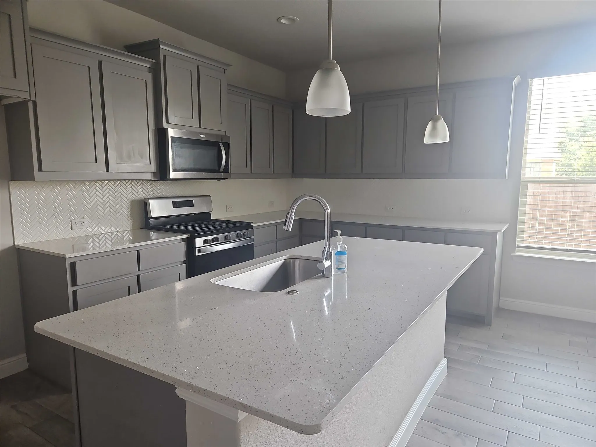 Single Family Residence For Sale in Ellis County , 302 Clayton Street, Glenn Heights, Texas 75154, 4 Bedroom, 2 Bathroom, 2 Garage spaces, 2,228 Sqft, built in 2022, Price $350,000, mls#21299136, Real Estate Agent in Glenn Heights, Homes For Sale in Ellis county, Homes For Sale in Glenn Heights, Realtor in Glenn Heights Texas, Real Estate Brokerage Independent Realty Texas, Luminita Cordes Realtor