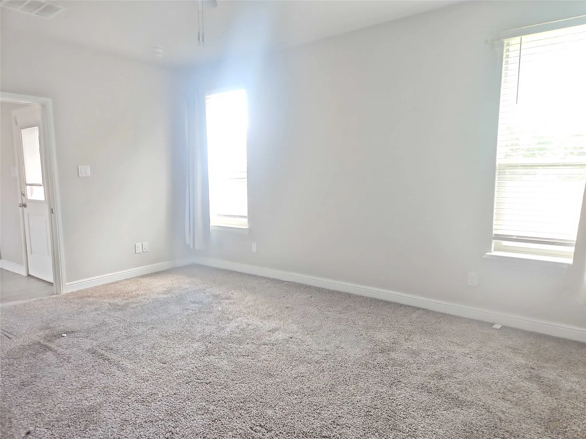 Single Family Residence For Sale in Ellis County , 302 Clayton Street, Glenn Heights, Texas 75154, 4 Bedroom, 2 Bathroom, 2 Garage spaces, 2,228 Sqft, built in 2022, Price $350,000, mls#21299136, Real Estate Agent in Glenn Heights, Homes For Sale in Ellis county, Homes For Sale in Glenn Heights, Realtor in Glenn Heights Texas, Real Estate Brokerage Independent Realty Texas, Luminita Cordes Realtor
