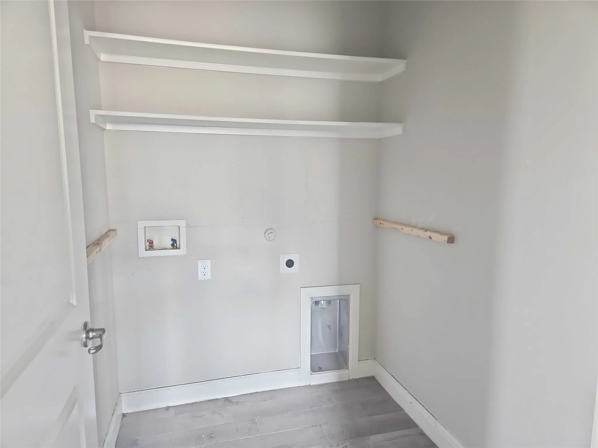Single Family Residence For Sale in Ellis County , 302 Clayton Street, Glenn Heights, Texas 75154, 4 Bedroom, 2 Bathroom, 2 Garage spaces, 2,228 Sqft, built in 2022, Price $350,000, mls#21299136, Real Estate Agent in Glenn Heights, Homes For Sale in Ellis county, Homes For Sale in Glenn Heights, Realtor in Glenn Heights Texas, Real Estate Brokerage Independent Realty Texas, Luminita Cordes Realtor